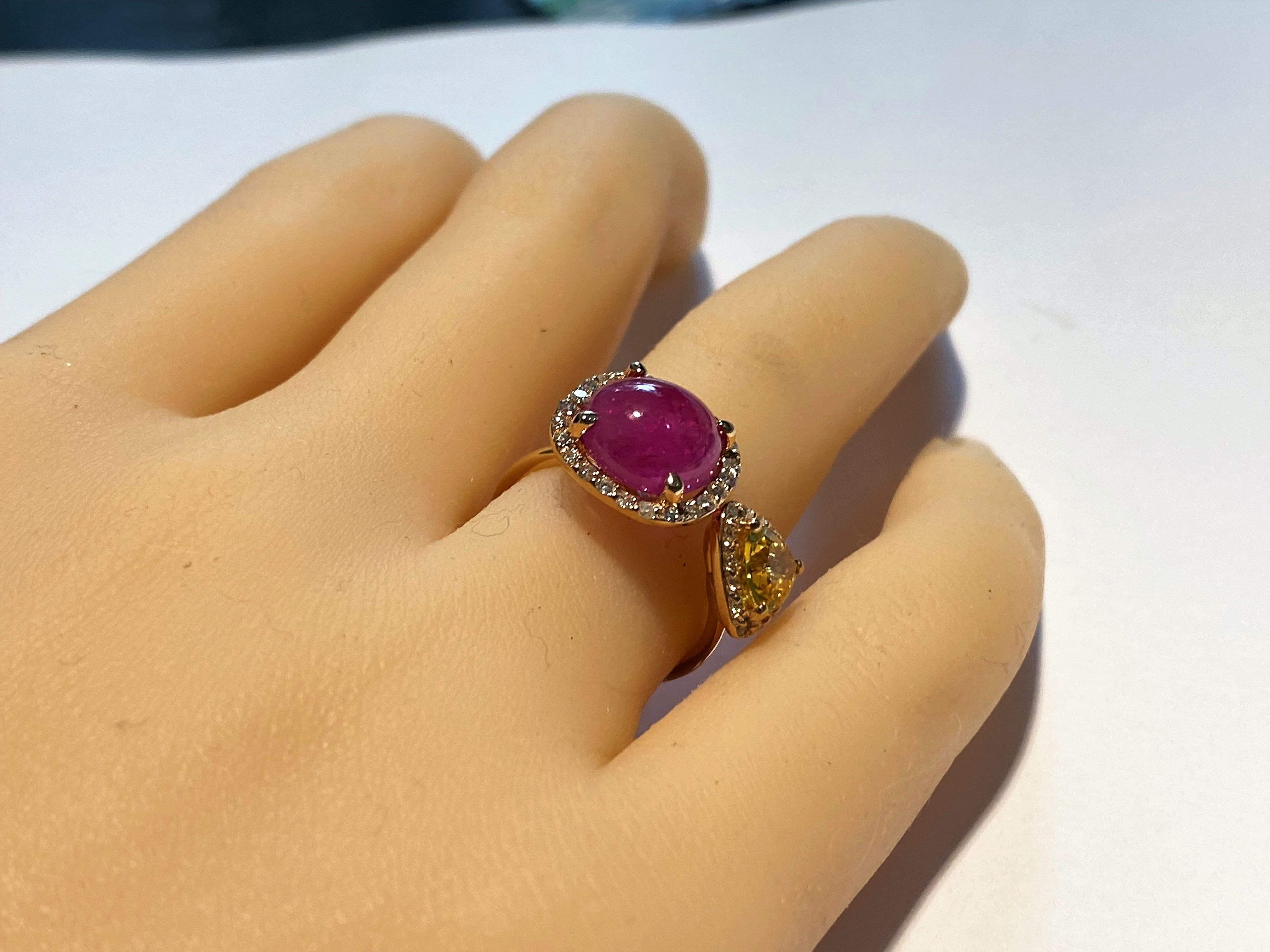 Burma Cabochon Ruby Halo Diamond Yellow Sapphire Open Shank Gold Cocktail Ring In New Condition In New York, NY