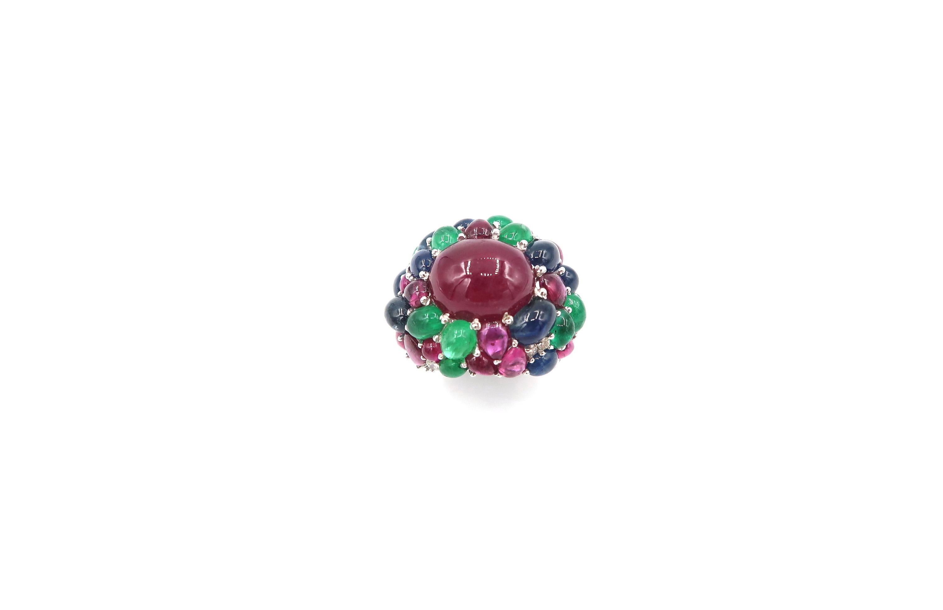 Clustered 39.39 Carat Cabochon Ruby Emerald Sapphire Diamond 18 Karat Gold Ring For Sale 1