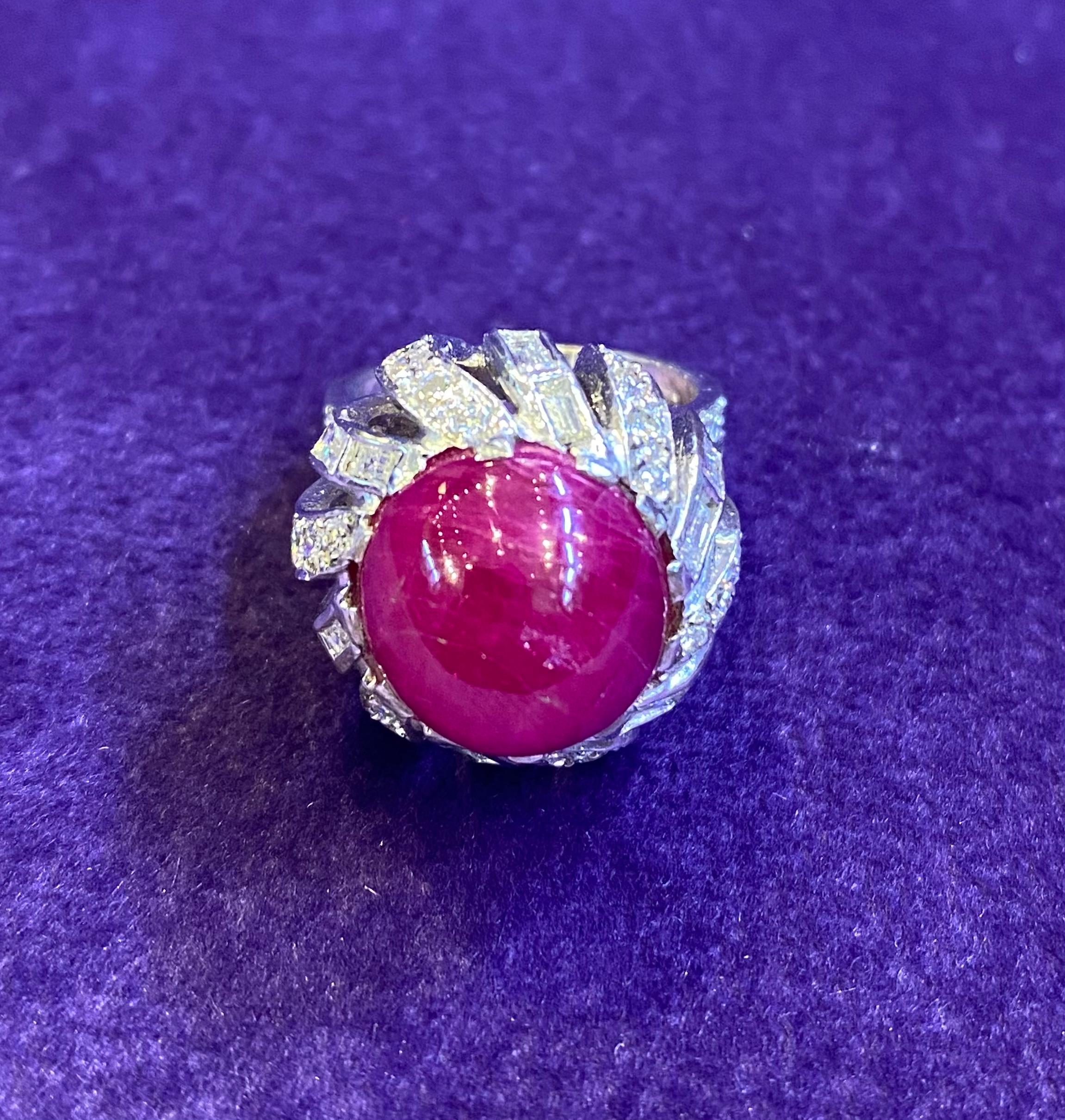 Cabochon Ruby Ring In Excellent Condition For Sale In New York, NY