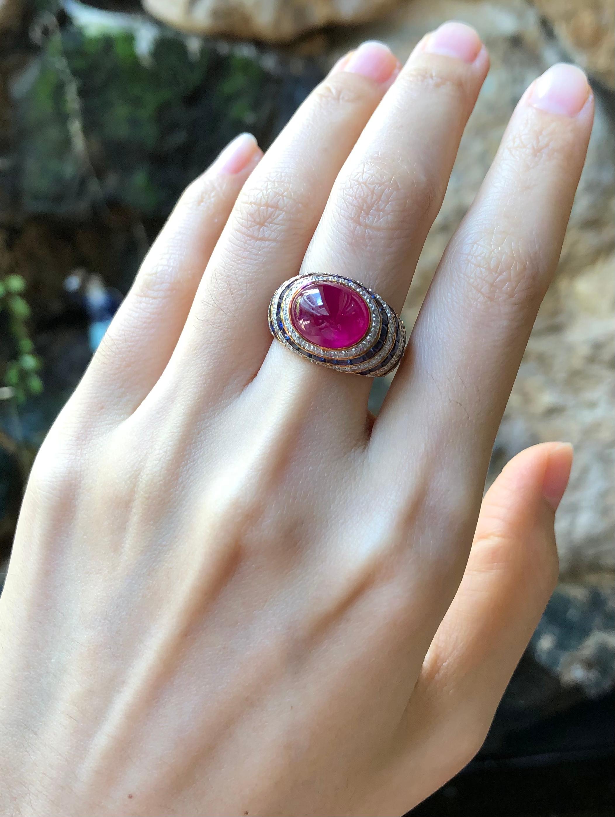 Cabochon Ruby 6.75 carats with Blue Sapphire 5.34 carats and Diamond 0.81 carat Ring set in 18 Karat Gold Settings

Width:  1.2 cm 
Length:  1.0 cm
Ring Size: 52
Total Weight: 9.22 grams

