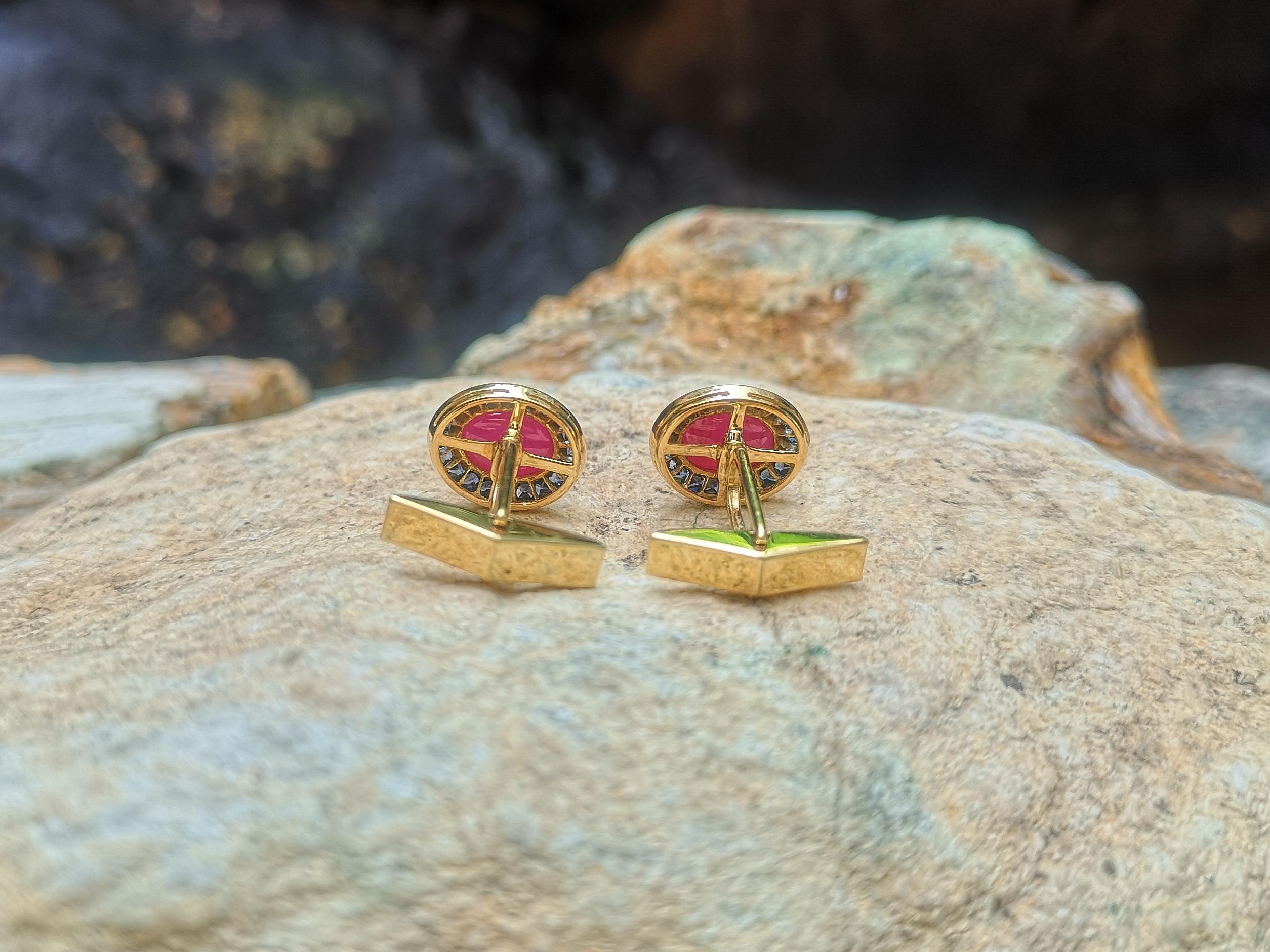 Women's or Men's Cabochon Ruby with Blue Sapphire Cufflinks Set in 18 Karat Gold Settings For Sale