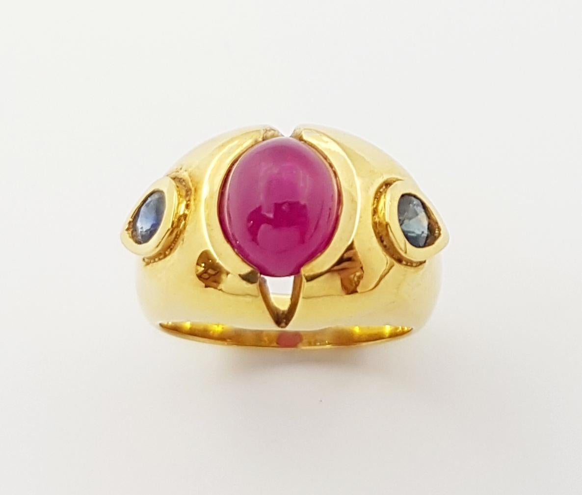 Cabochon Ruby with Blue Sapphire Ring set in 18 Karat Gold Settings For Sale 9