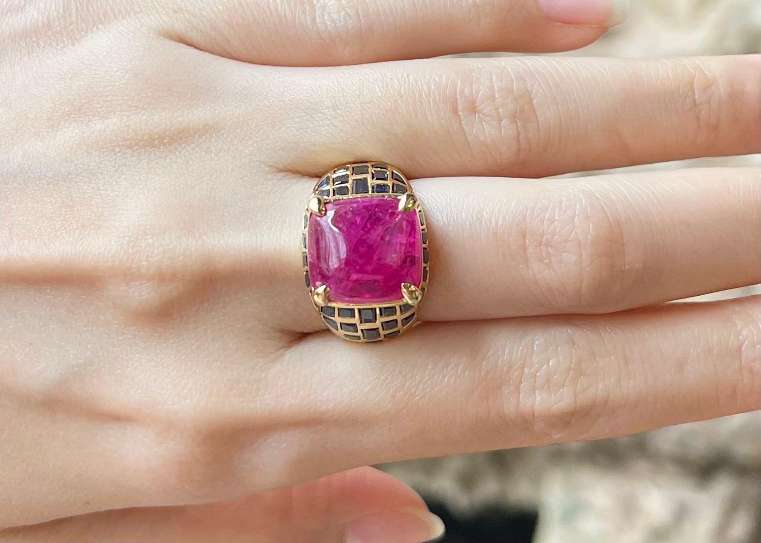 Cabochon Rubin mit blauem Saphir Ring in 18K Goldfassung (Zeitgenössisch) im Angebot