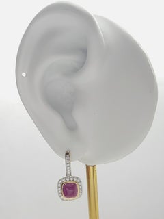 Pendientes de Rubí Cabujón con Diamantes engastados en Oro de 18K