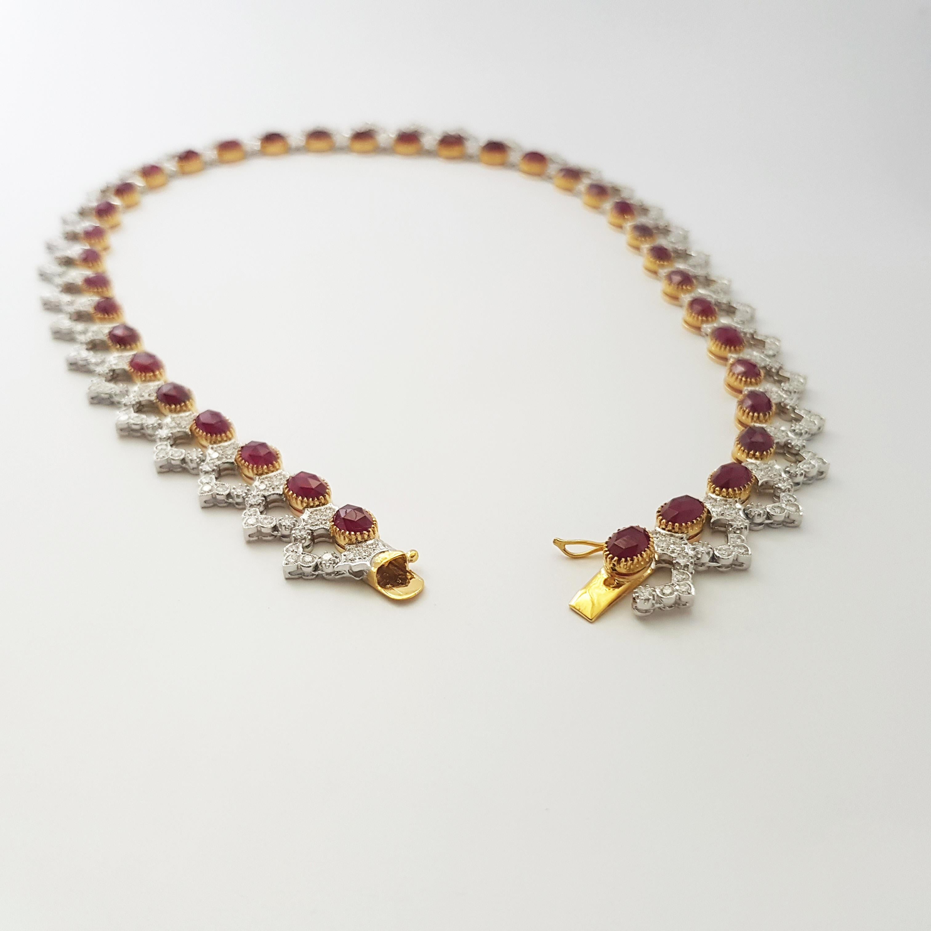 Collier de rubis cabochon avec diamants en or 18 carats Pour femmes en vente