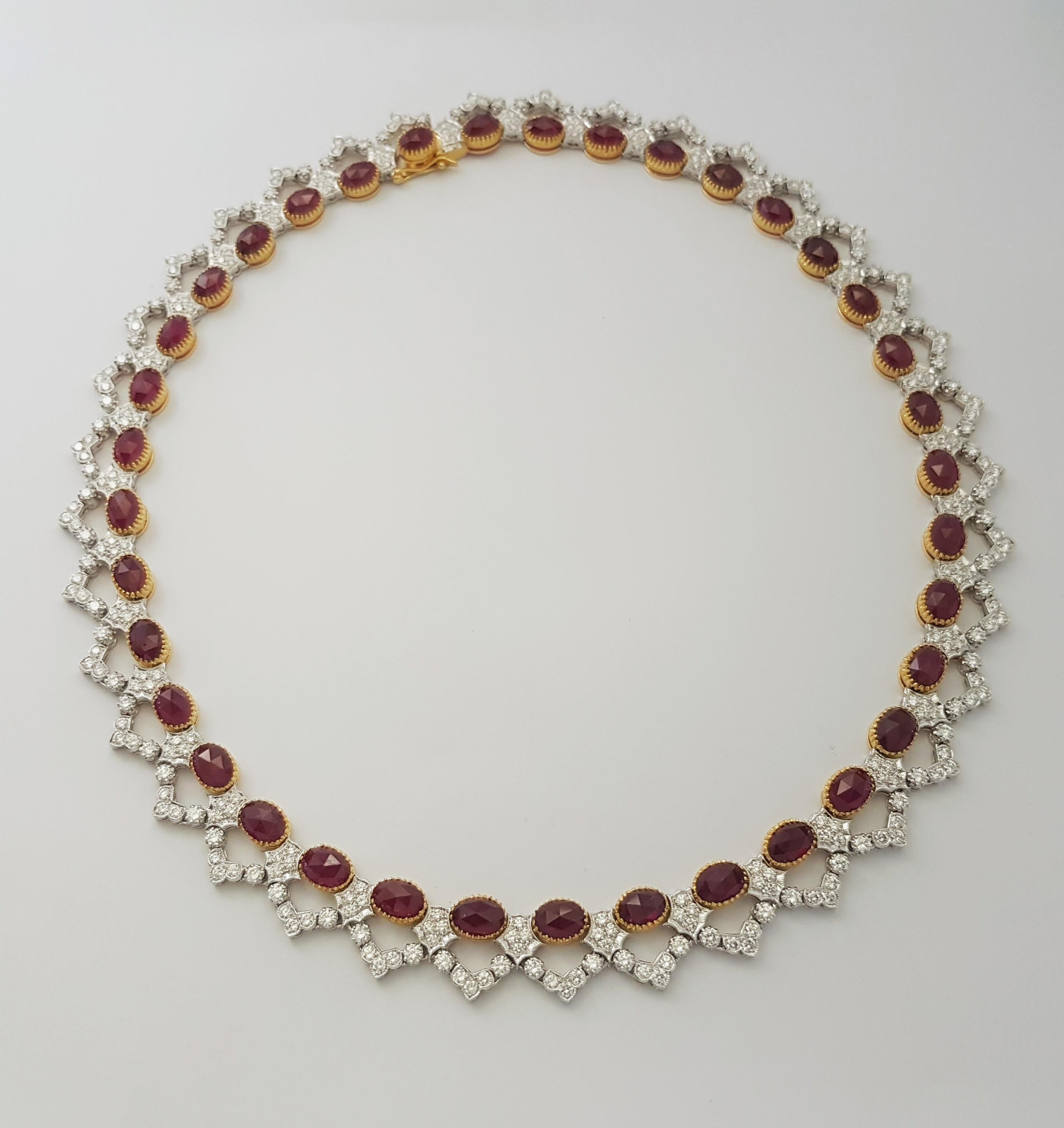 Collier de rubis cabochon avec diamants en or 18 carats en vente 1