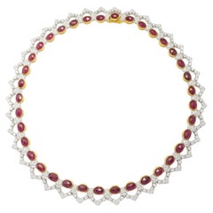 Collar de Rubí Cabujón con Diamantes engastado en Oro de 18K