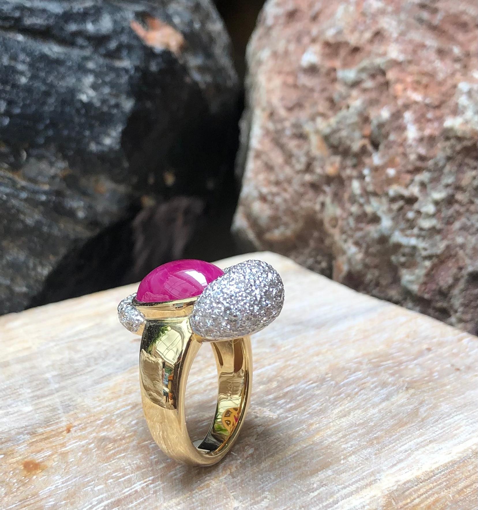 Cabochon Ruby with Diamond Ring set in 18 Karat Gold Settings For Sale 2