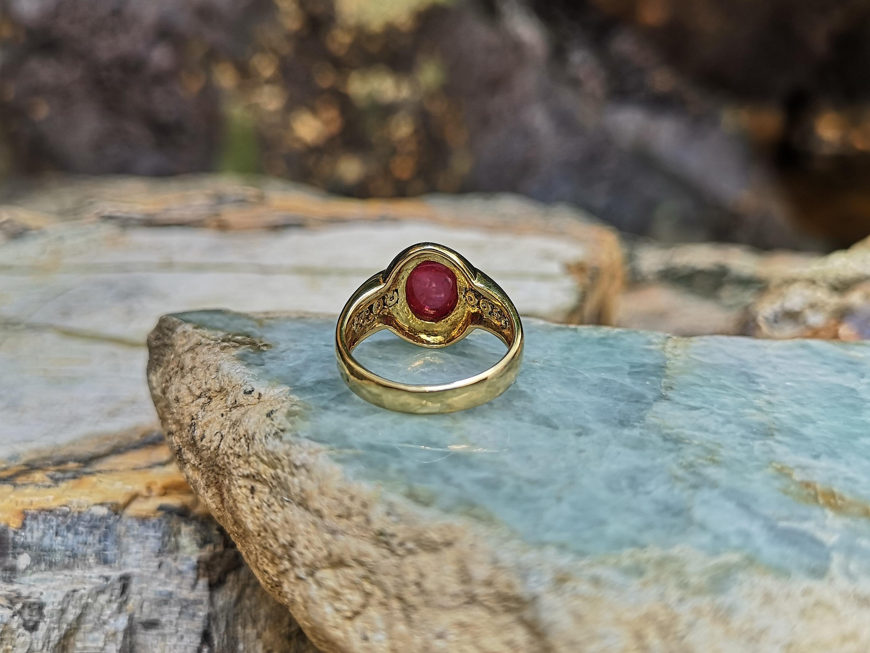 Cabochon Ruby with Diamond Ring Set in 18 Karat Gold Settings 8
