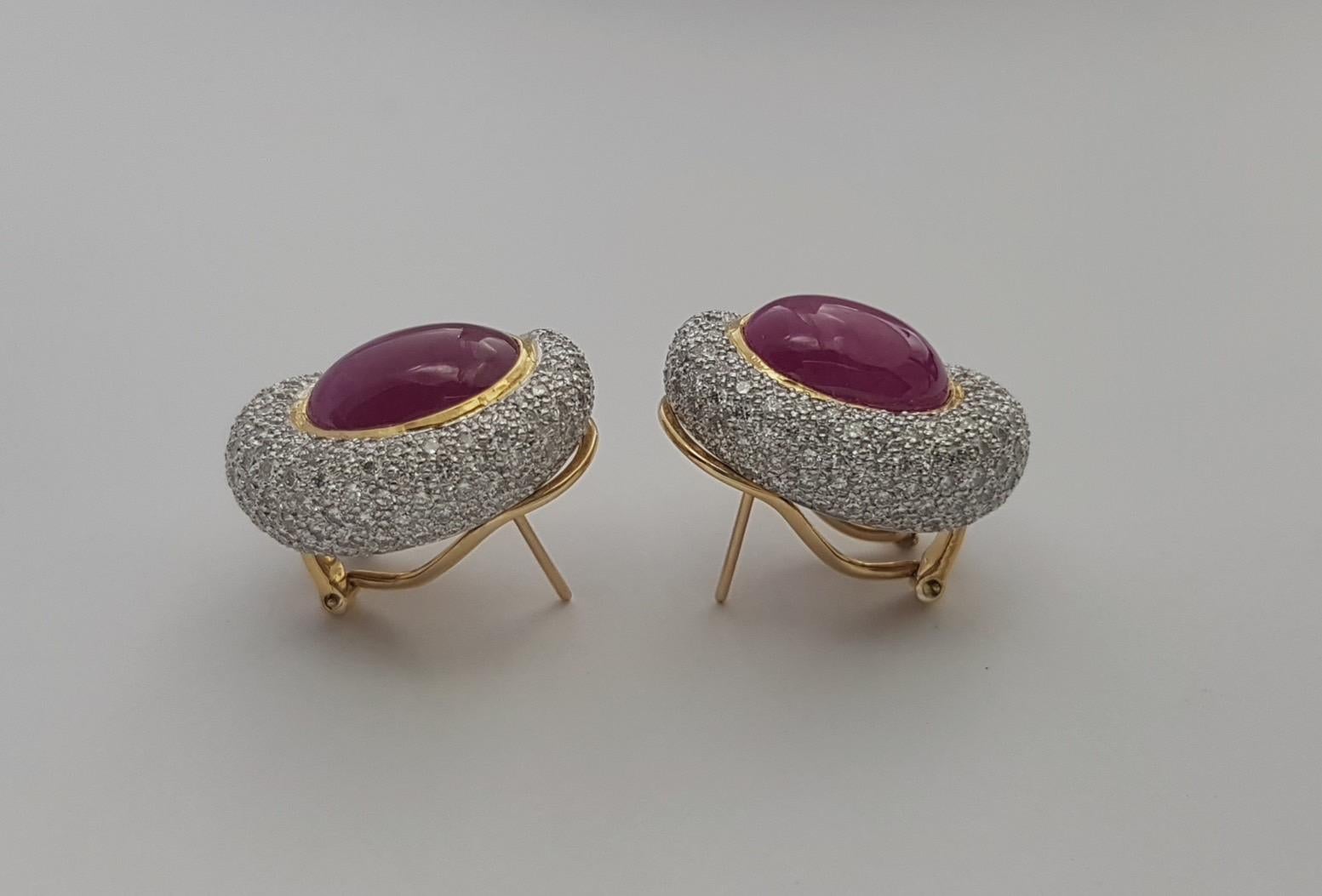da uomo o donna Anello con rubino cabochon e diamanti con montatura in oro 18 carati in vendita