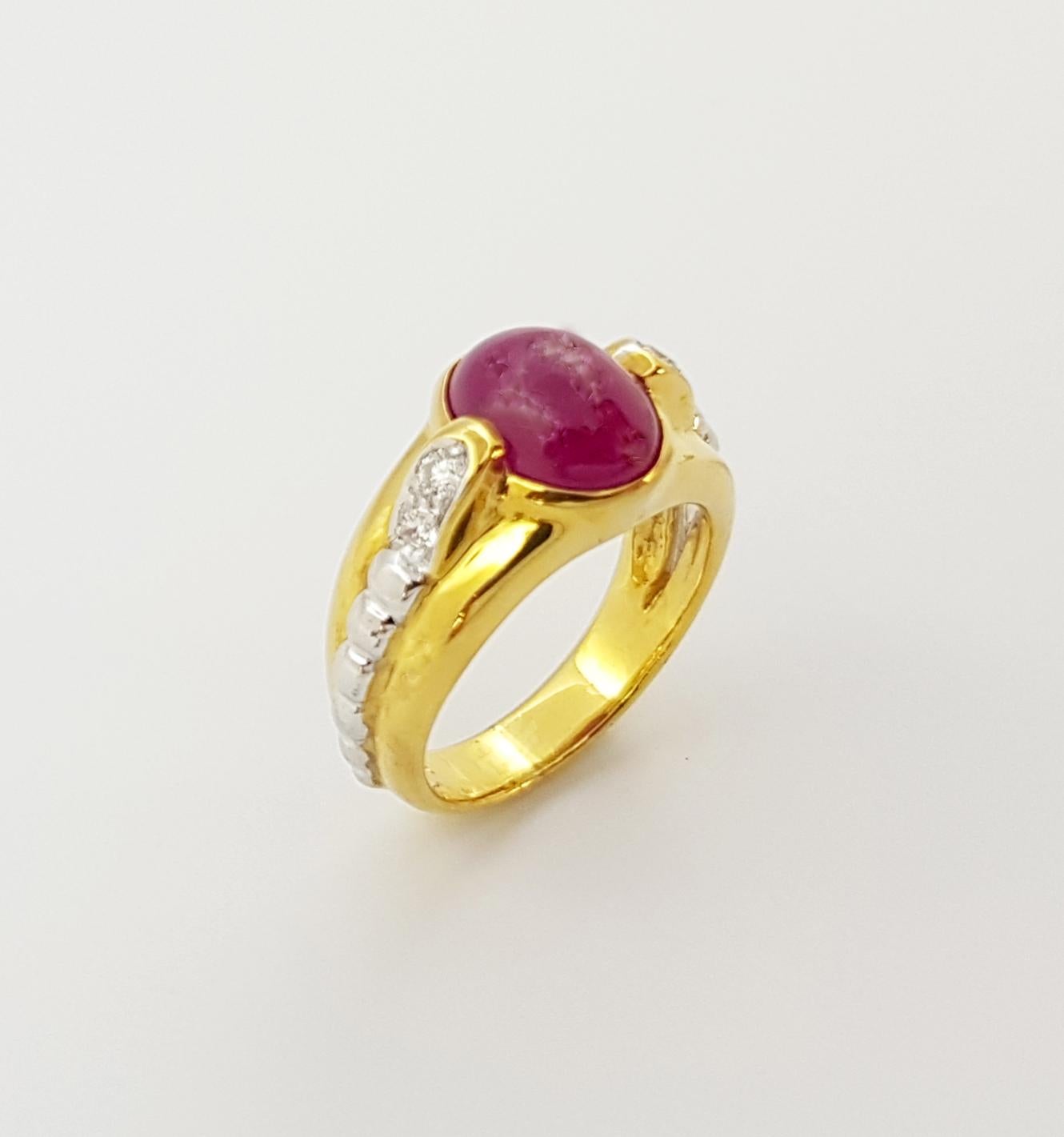 Cabochon Ruby with Diamond Ring Set in 18 Karat Gold Settings For Sale 3