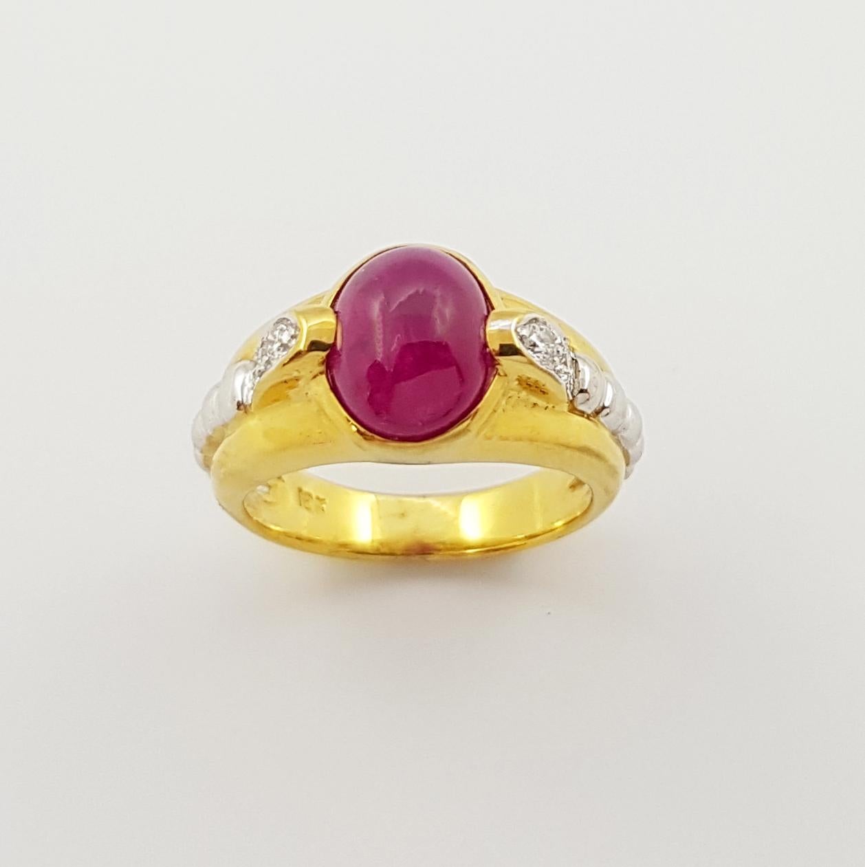 Cabochon Ruby with Diamond Ring Set in 18 Karat Gold Settings For Sale 4