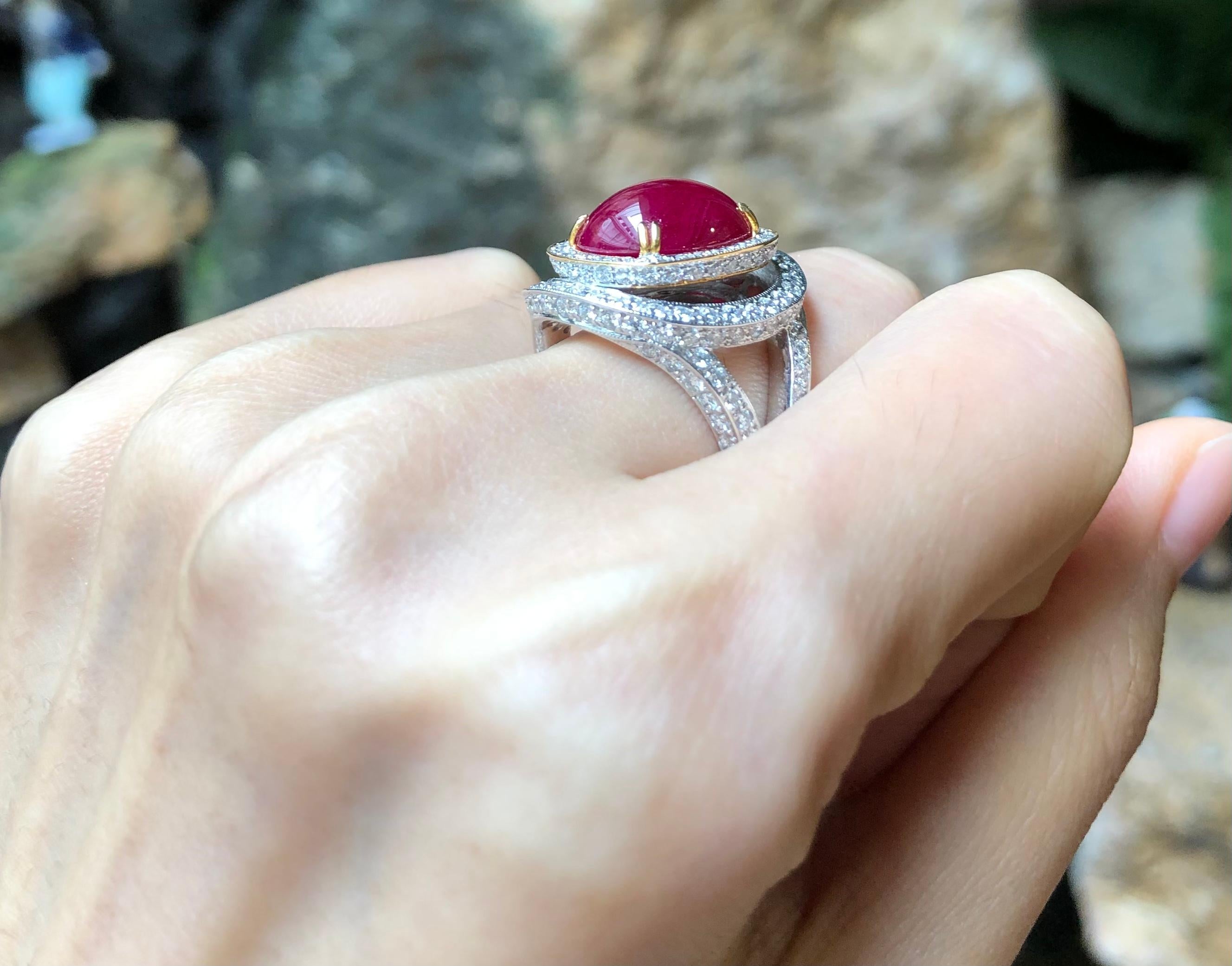 Contemporary Cabochon Ruby with Diamond Ring Set in 18 Karat White Gold Settings For Sale