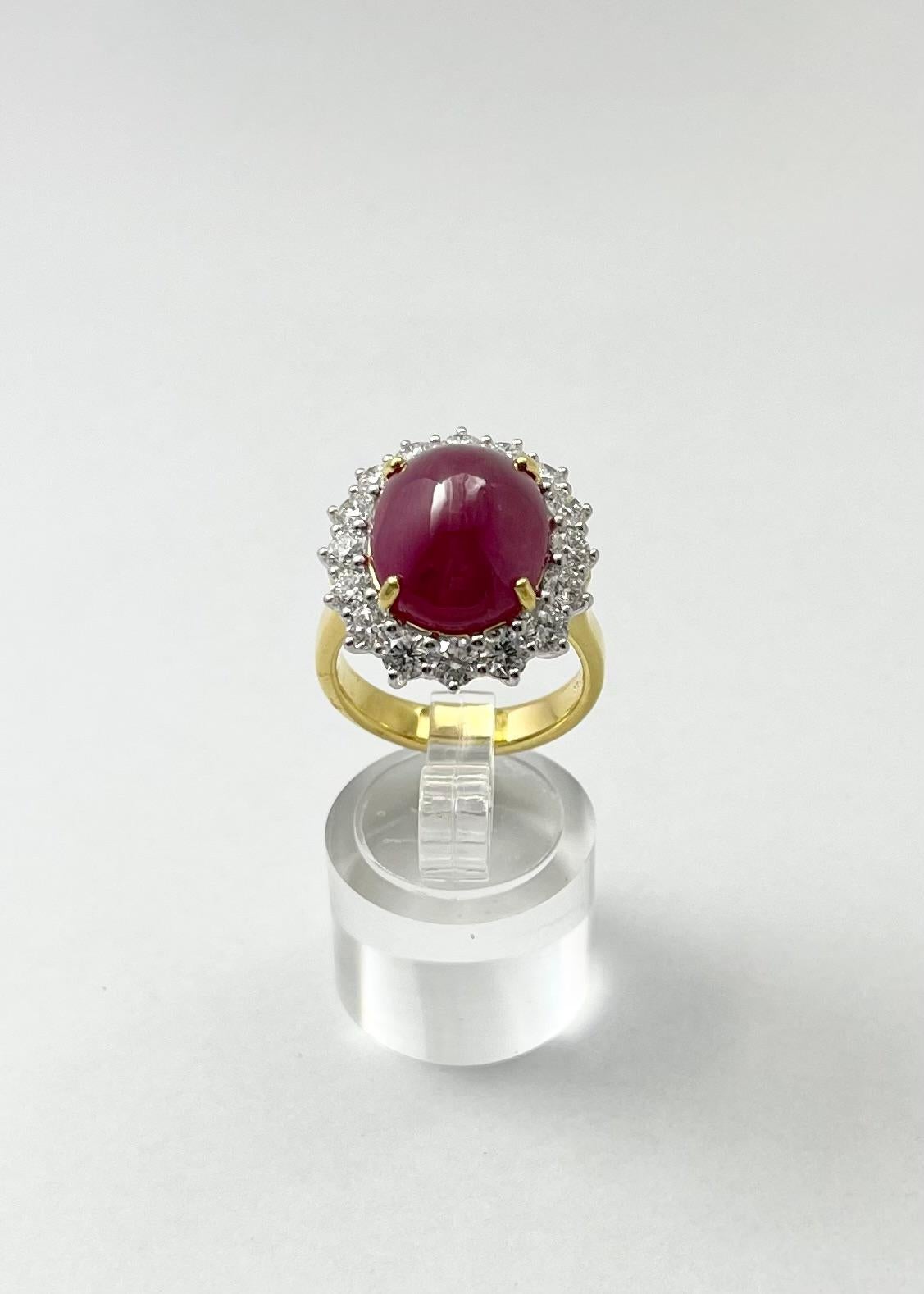 Cabochon Ruby with Diamond Ring set in 18K Gold Setting For Sale 9