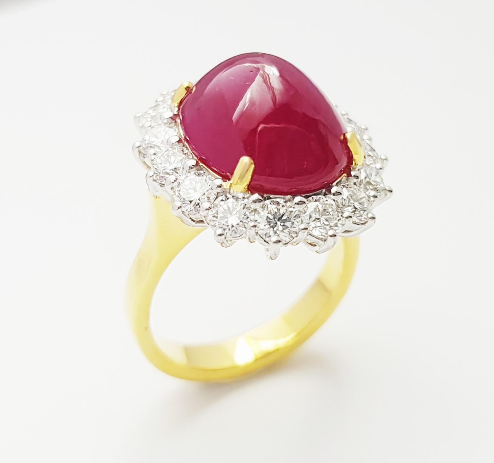 Cabochon Ruby with Diamond Ring set in 18K Gold Setting For Sale 11