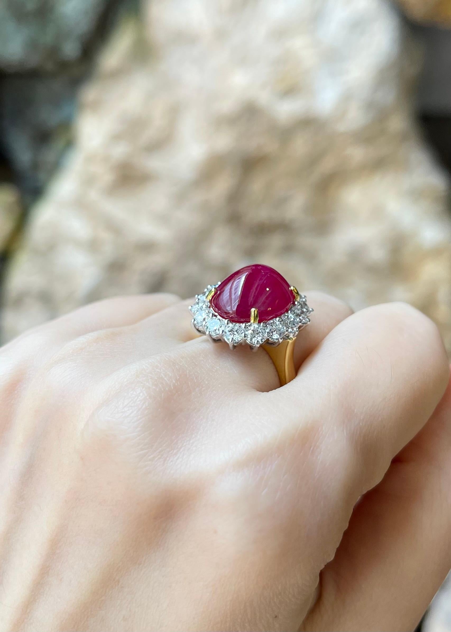 Cabochon Ruby with Diamond Ring set in 18K Gold Setting For Sale 1