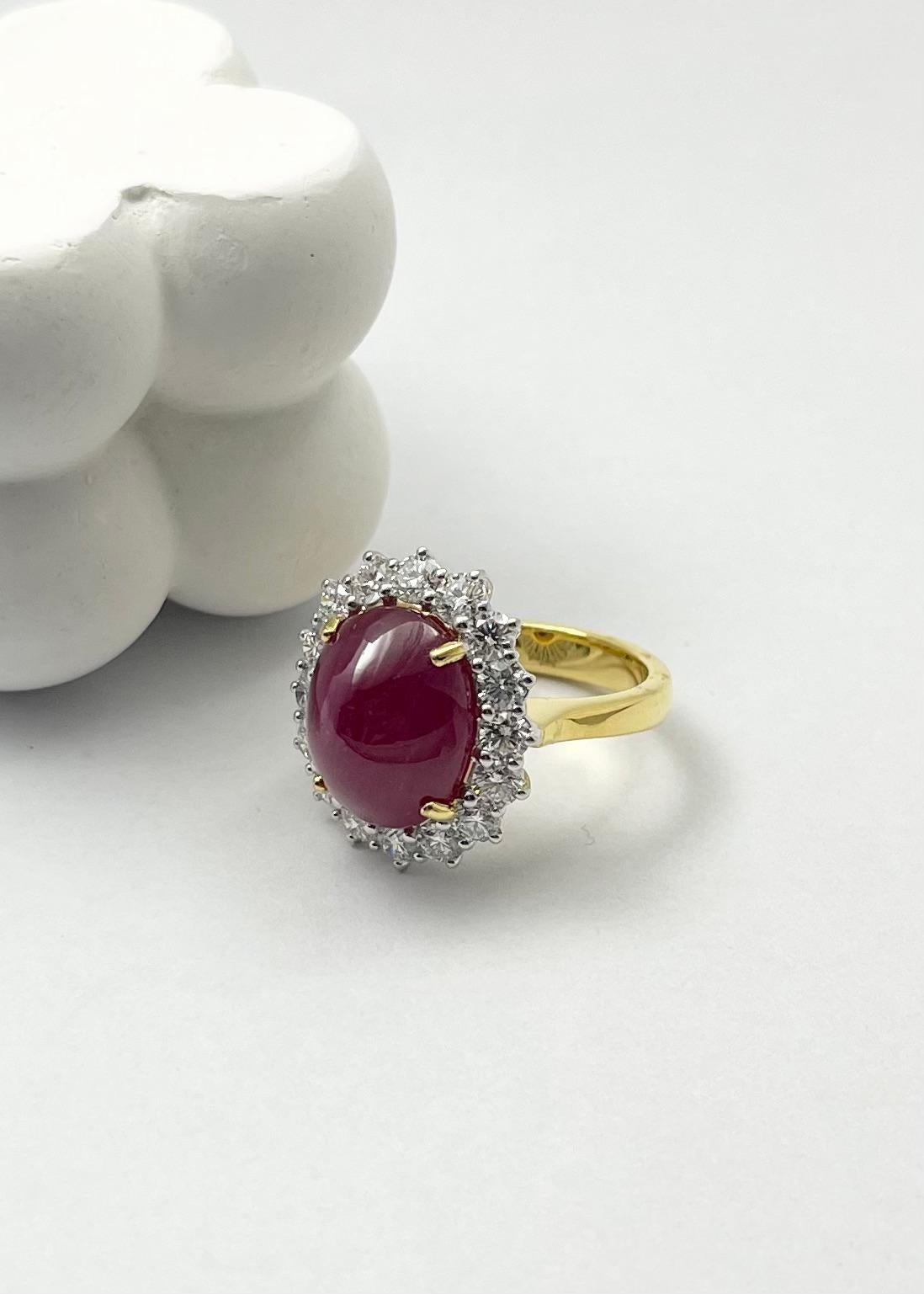 Cabochon Ruby with Diamond Ring set in 18K Gold Setting For Sale 3