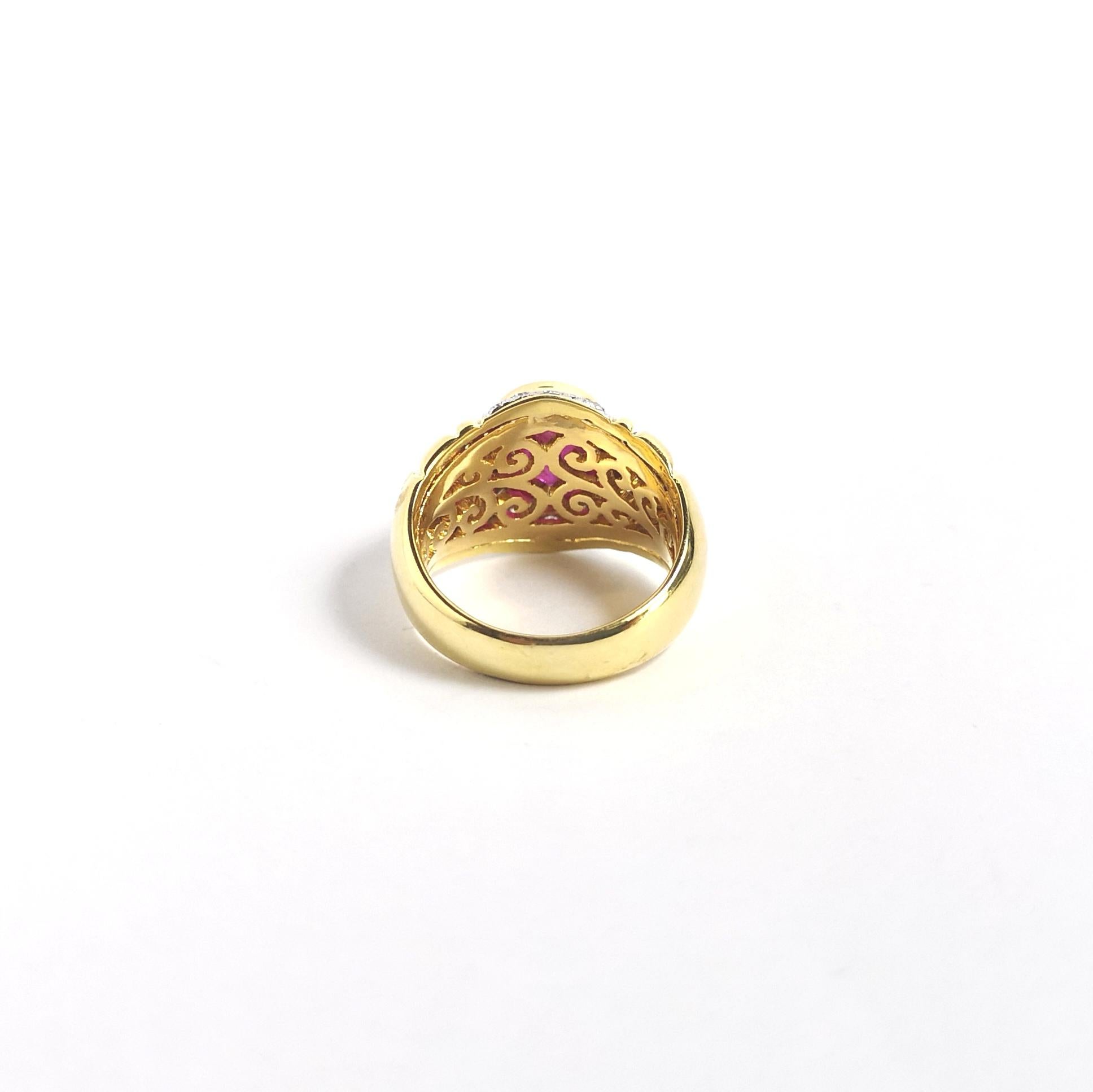 Cabochon-Rubin mit Diamantring in 18 Karat Gold gefasst im Angebot 5