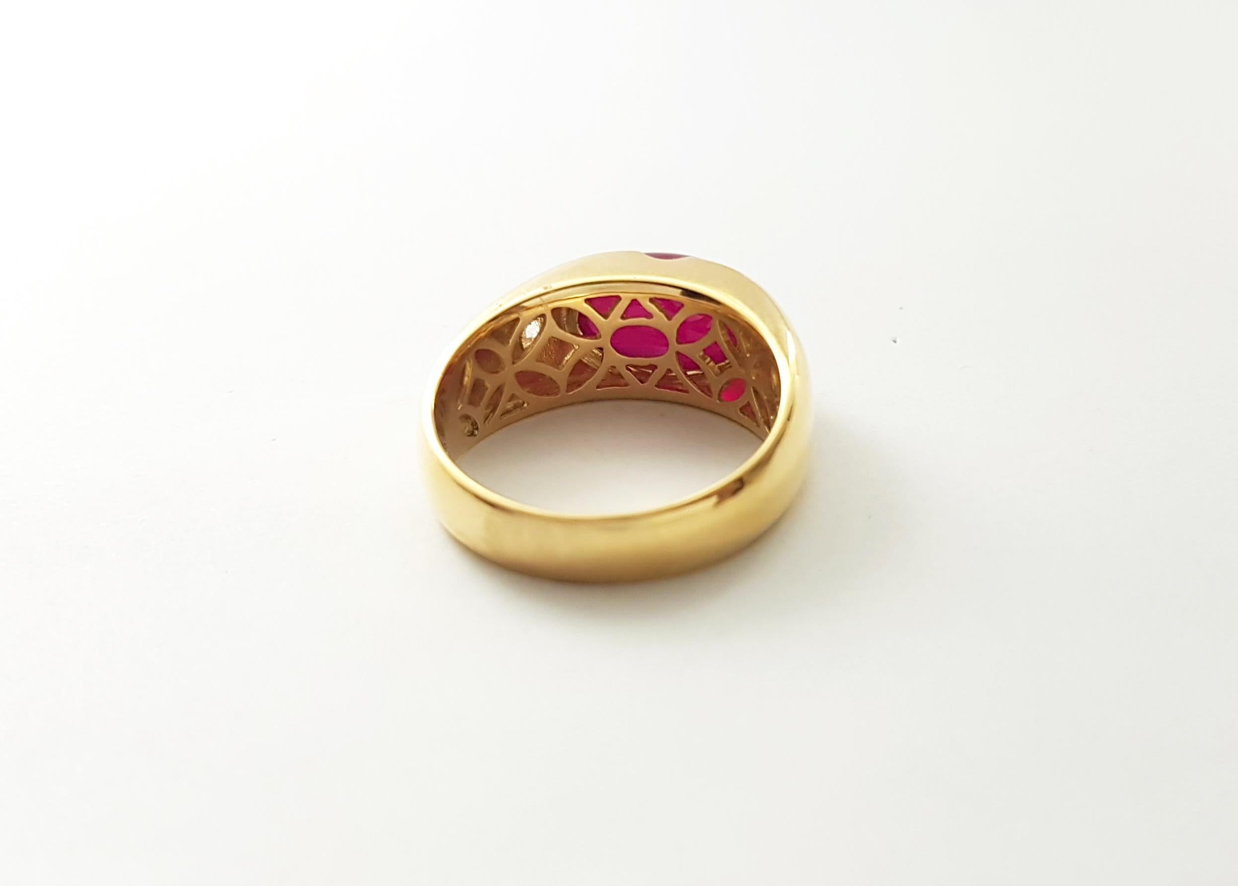Cabochon-Rubin mit Diamantring in 18 Karat Gold gefasst im Angebot 10