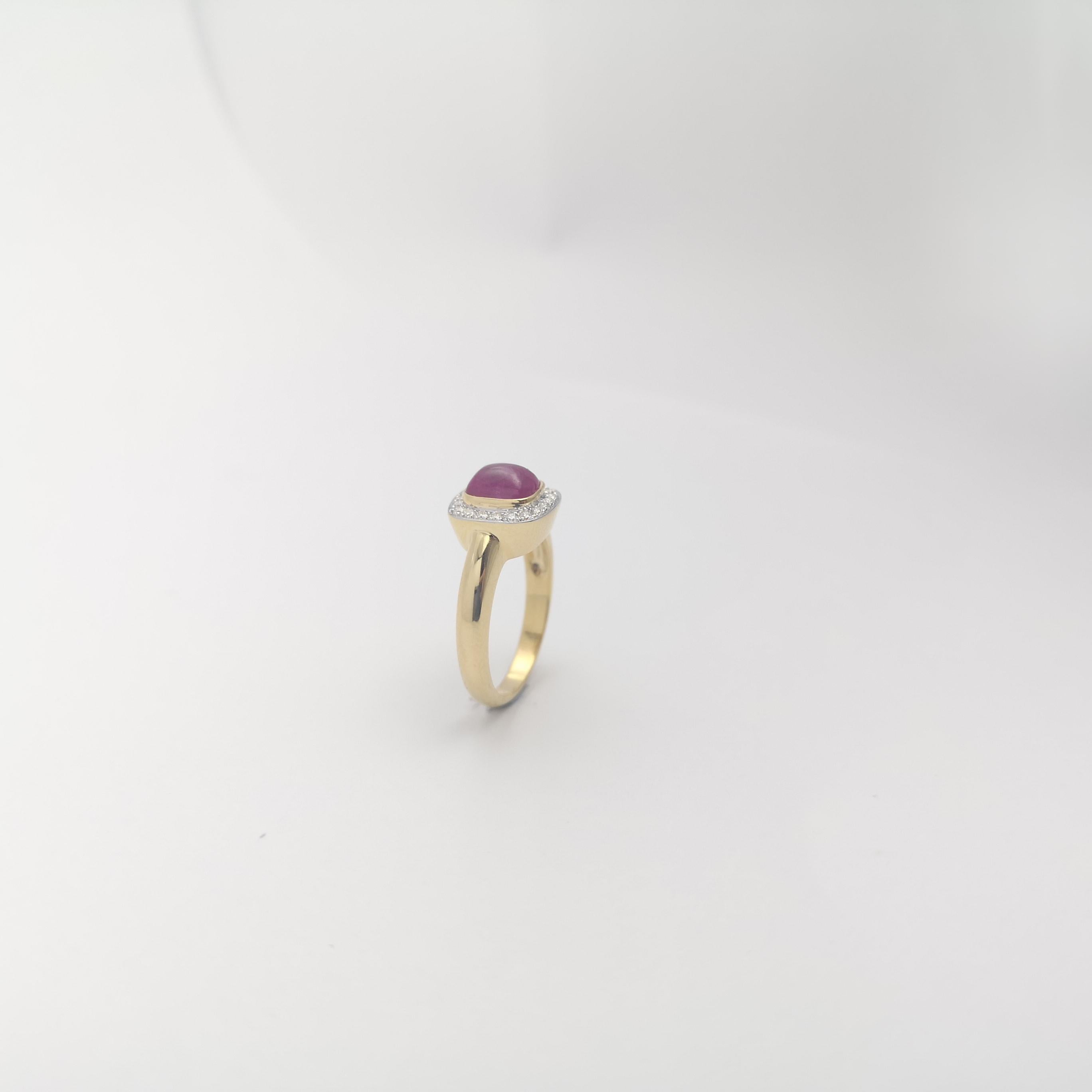 Anillo de Rubí Cabujón con Diamantes engastado en Oro de 18K en venta 3