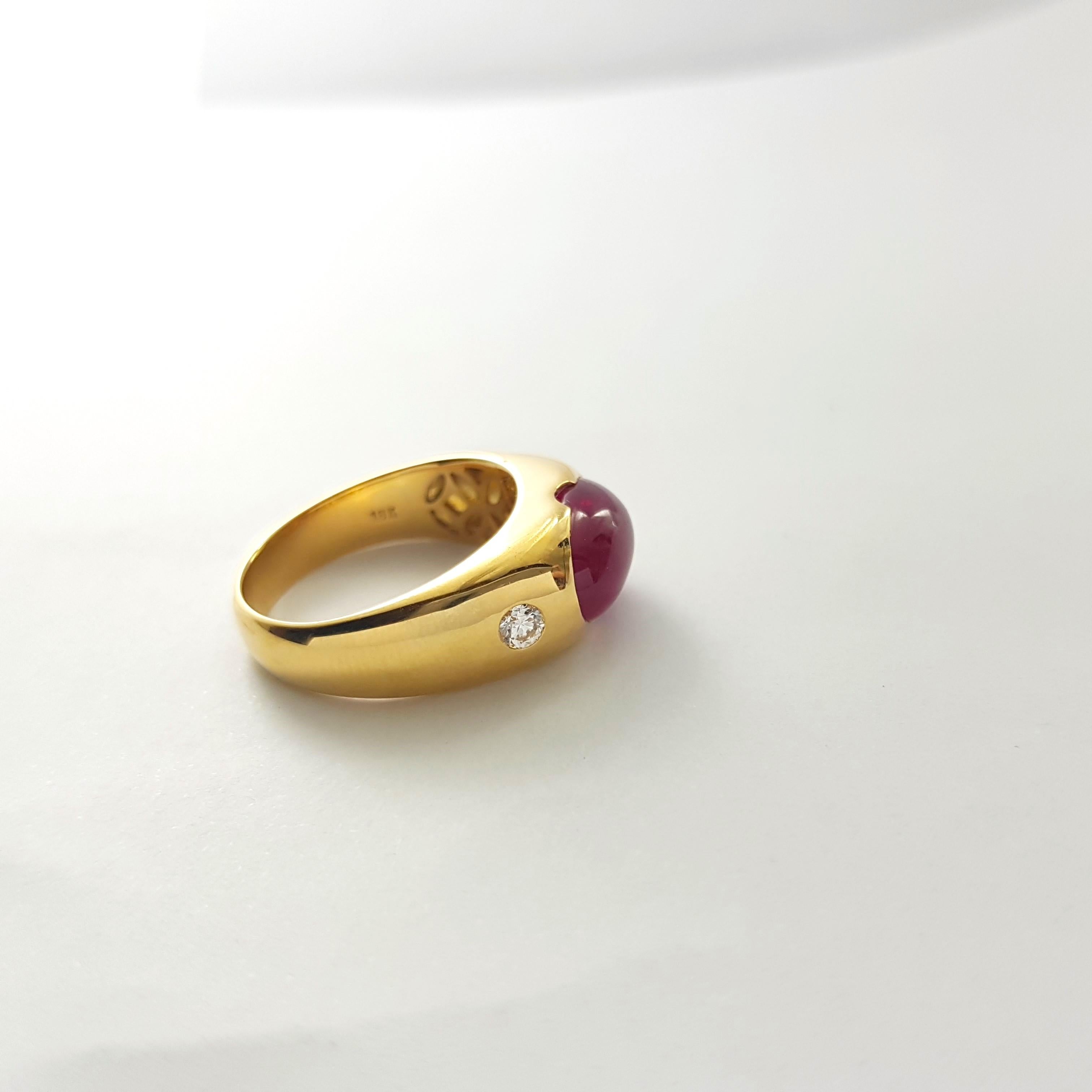 Cabochon-Rubin mit Diamantring in 18 Karat Gold gefasst im Angebot 4