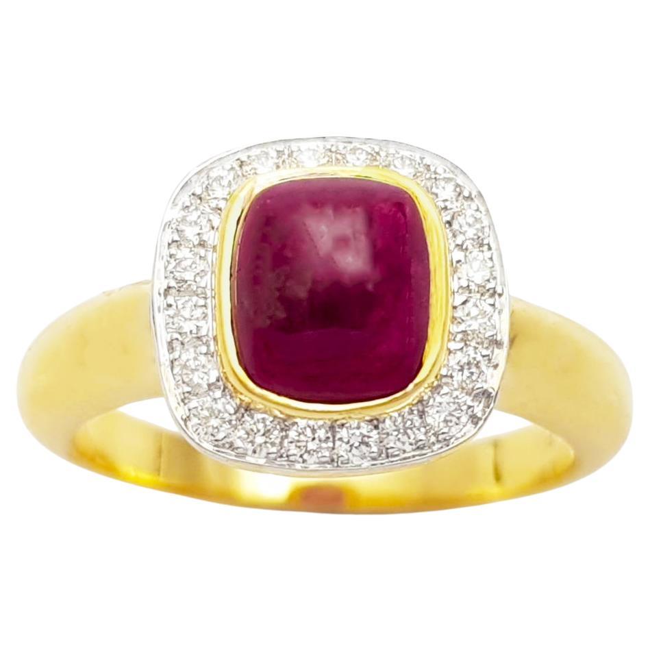 Anillo de Rubí Cabujón con Diamantes engastado en Oro de 18K en venta