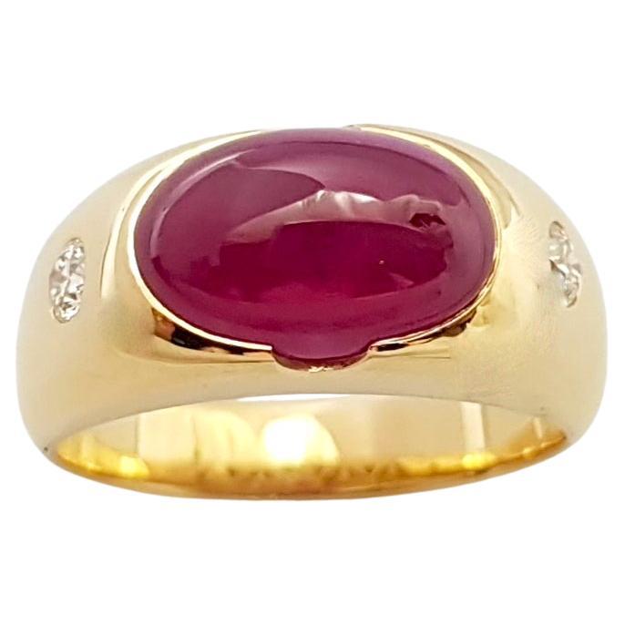 Anillo de Rubí Cabujón con Diamantes engastado en Oro de 18K