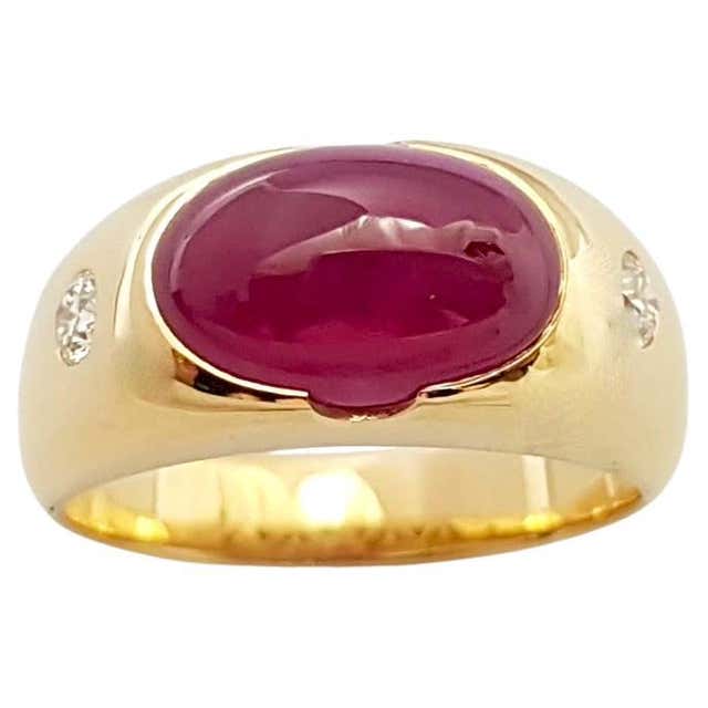 Cabochon Ruby with Diamond Ring set in 18K Gold Setting For Sale at 1stDibs