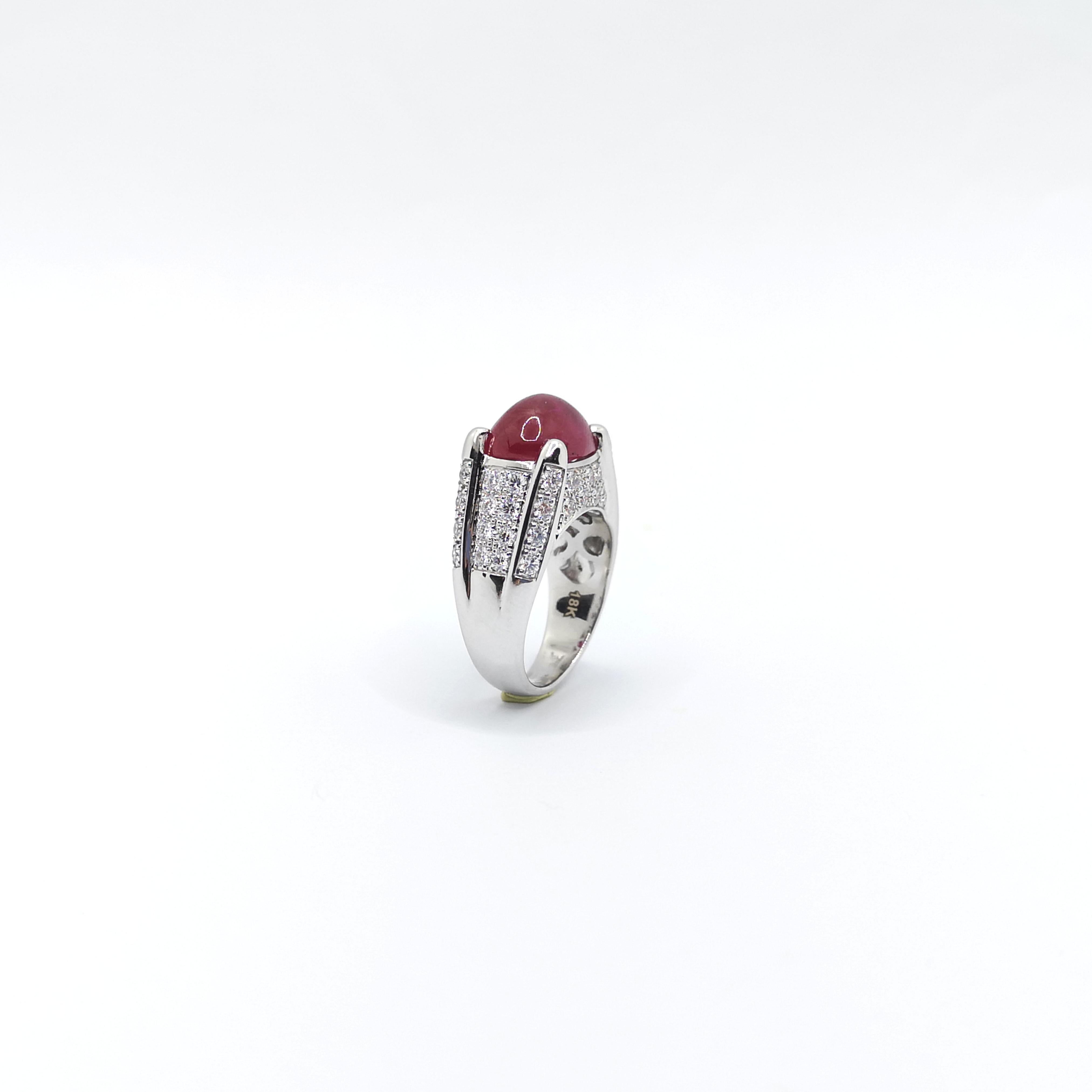 Cabochon Rubin mit Diamantring in 18K Weißgoldfassung im Angebot 6