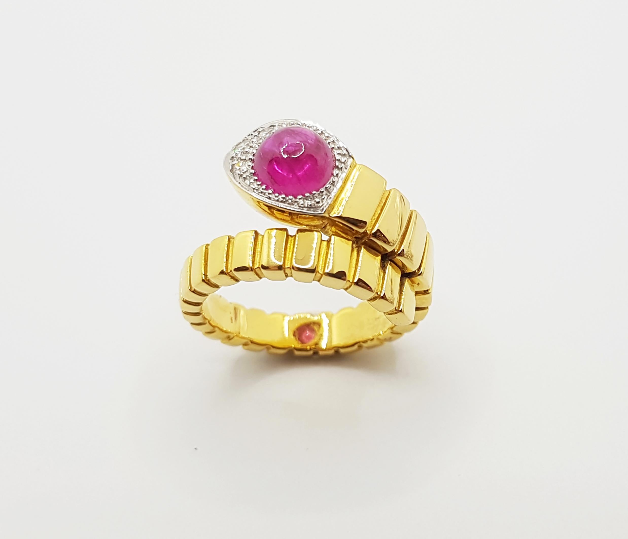 Cabochon Ruby with Diamond Serpent Ring Set in 18 Karat Gold Setting For Sale 6