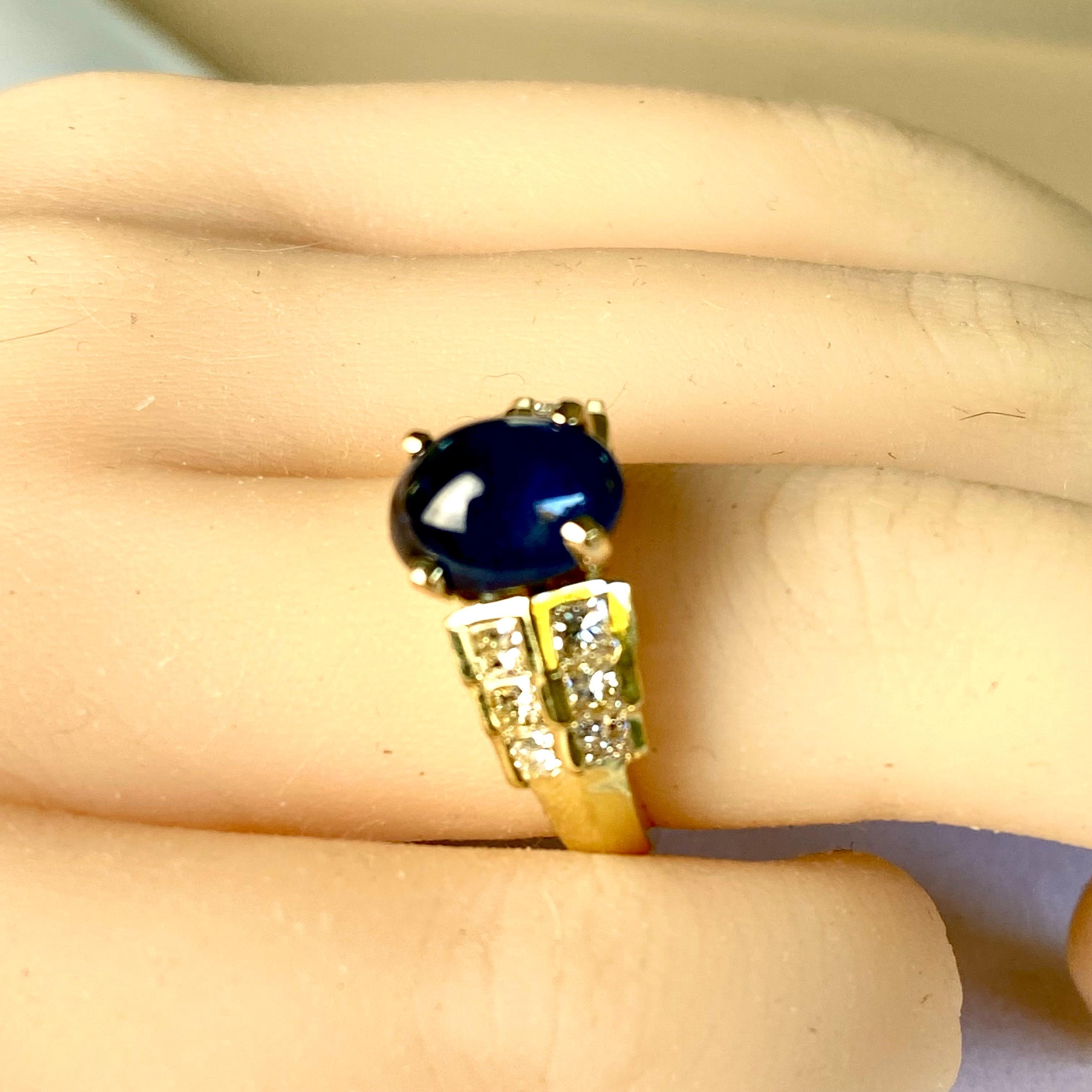 Cabochon Sapphire 4.14 Carat Princess Diamonds 1.20 Carat 18 Karat Gold Ring  For Sale 2