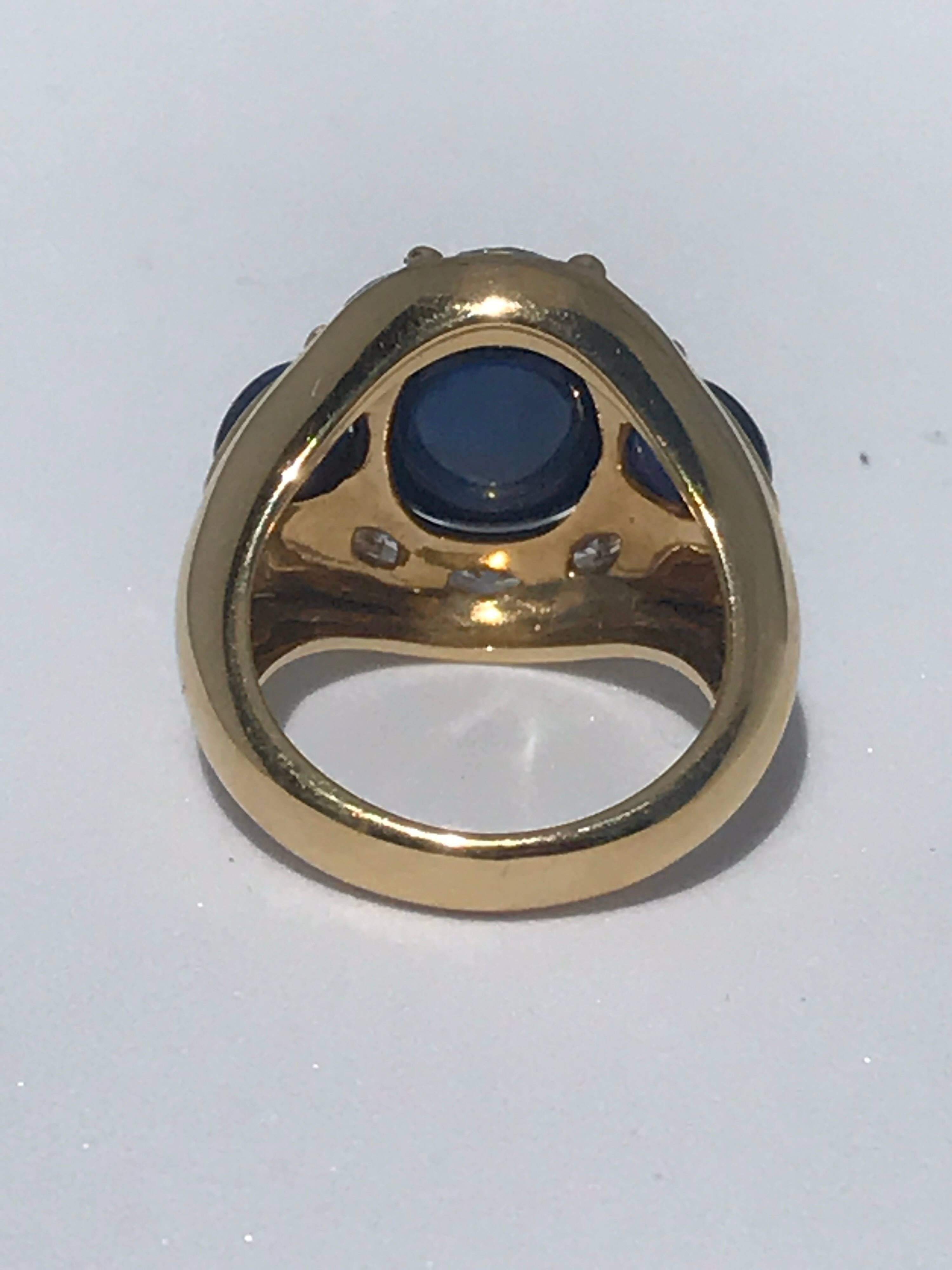 Cabochon Sapphire and Diamond 1970s 18 Karat Gold Dress Ring For Sale 1