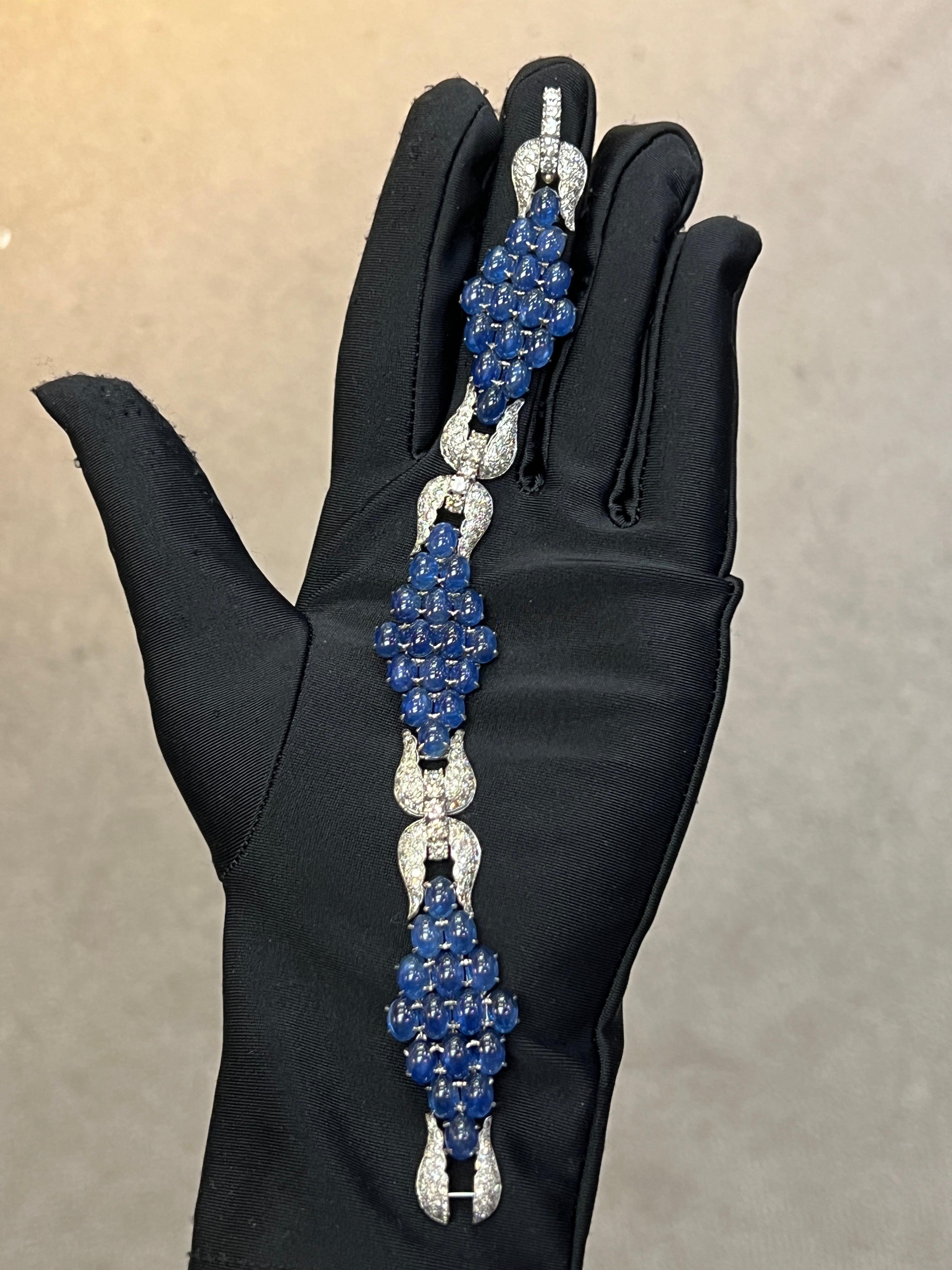Taille mixte Bracelet en saphir cabochon et diamants en vente