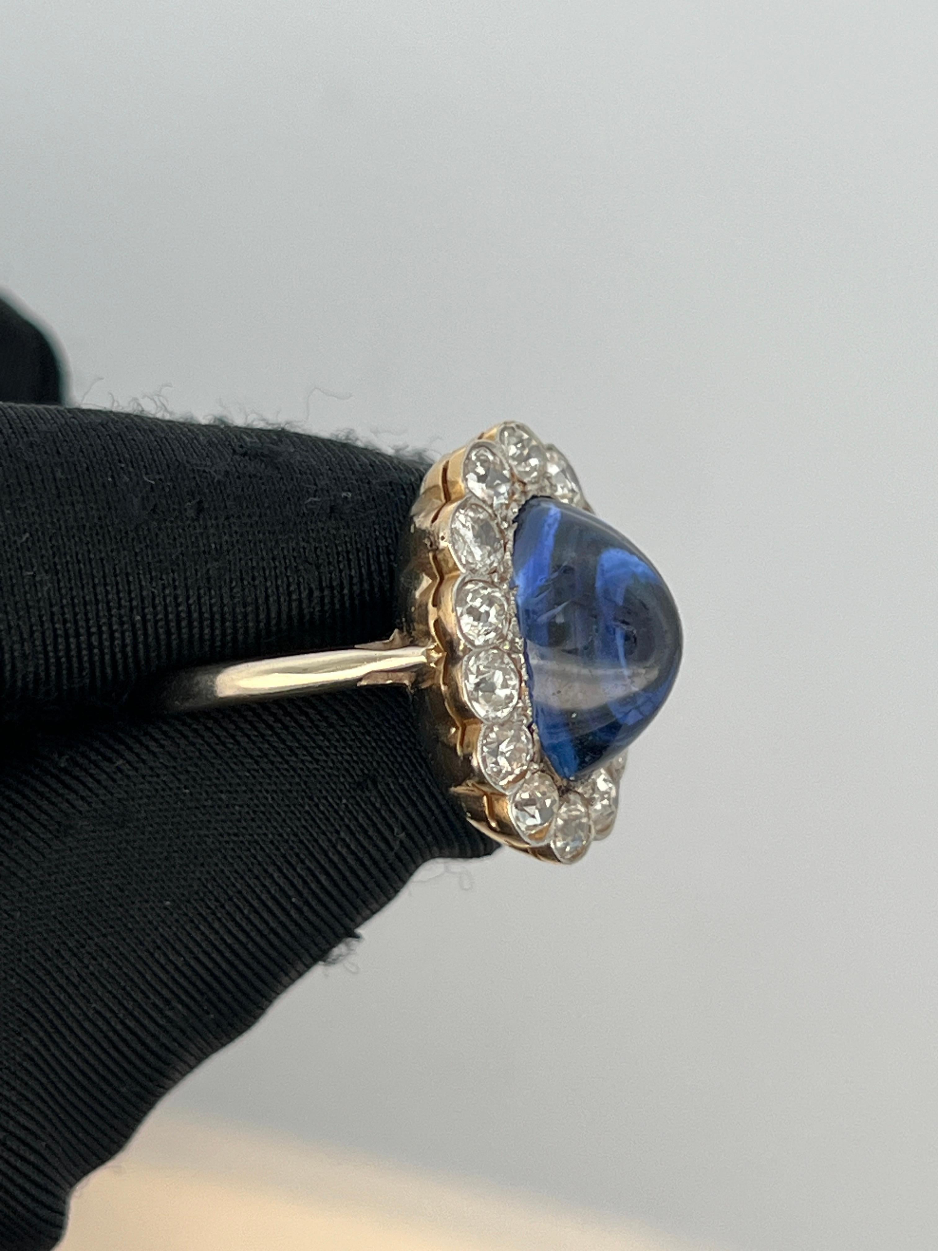 Donna Anello con zaffiro e diamante cabochon in vendita