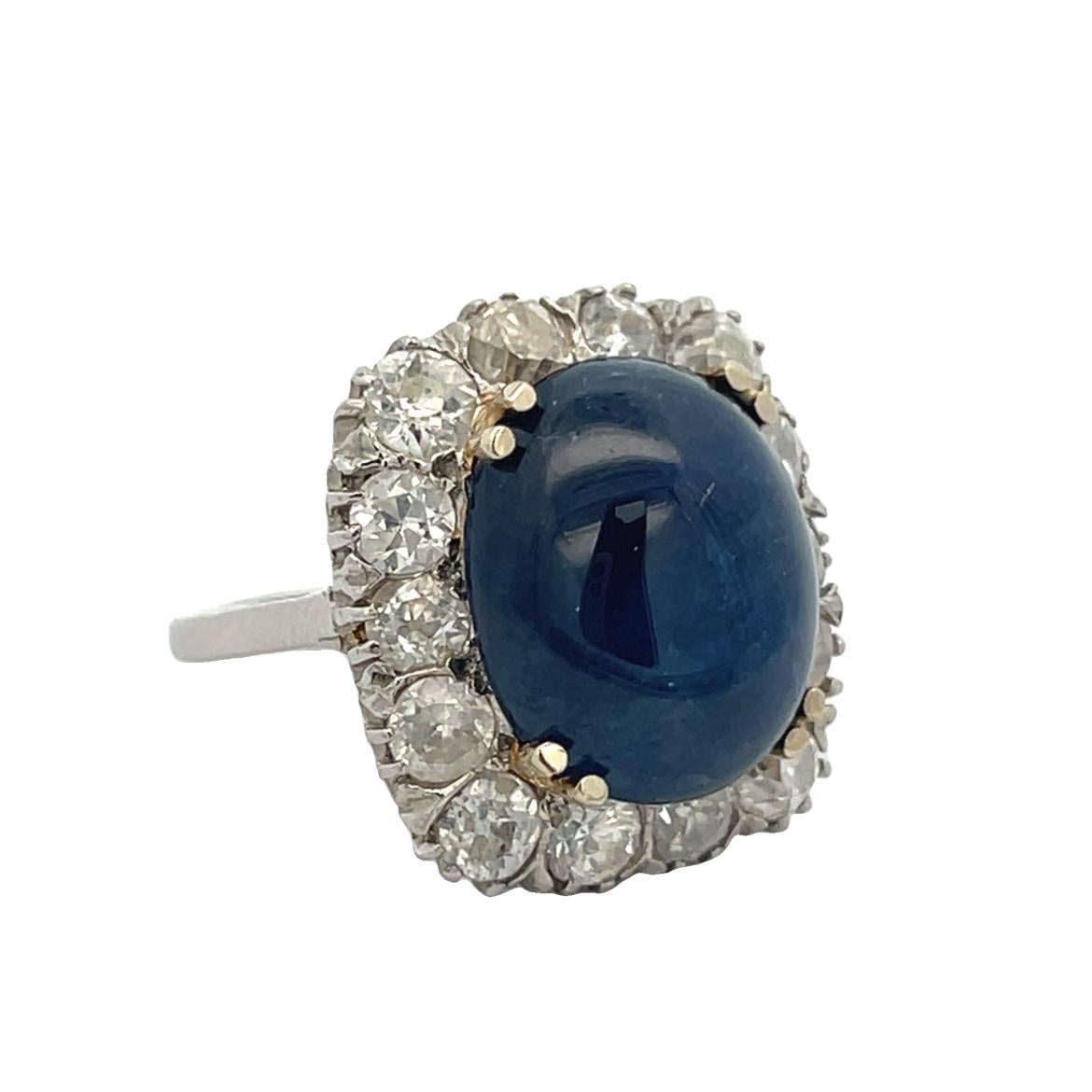 Anello con zaffiro e diamante cabochon in vendita 2