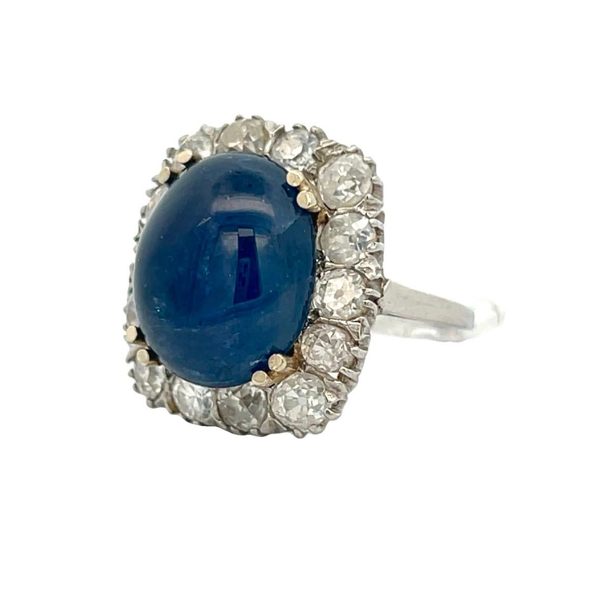Anello con zaffiro e diamante cabochon in vendita 3