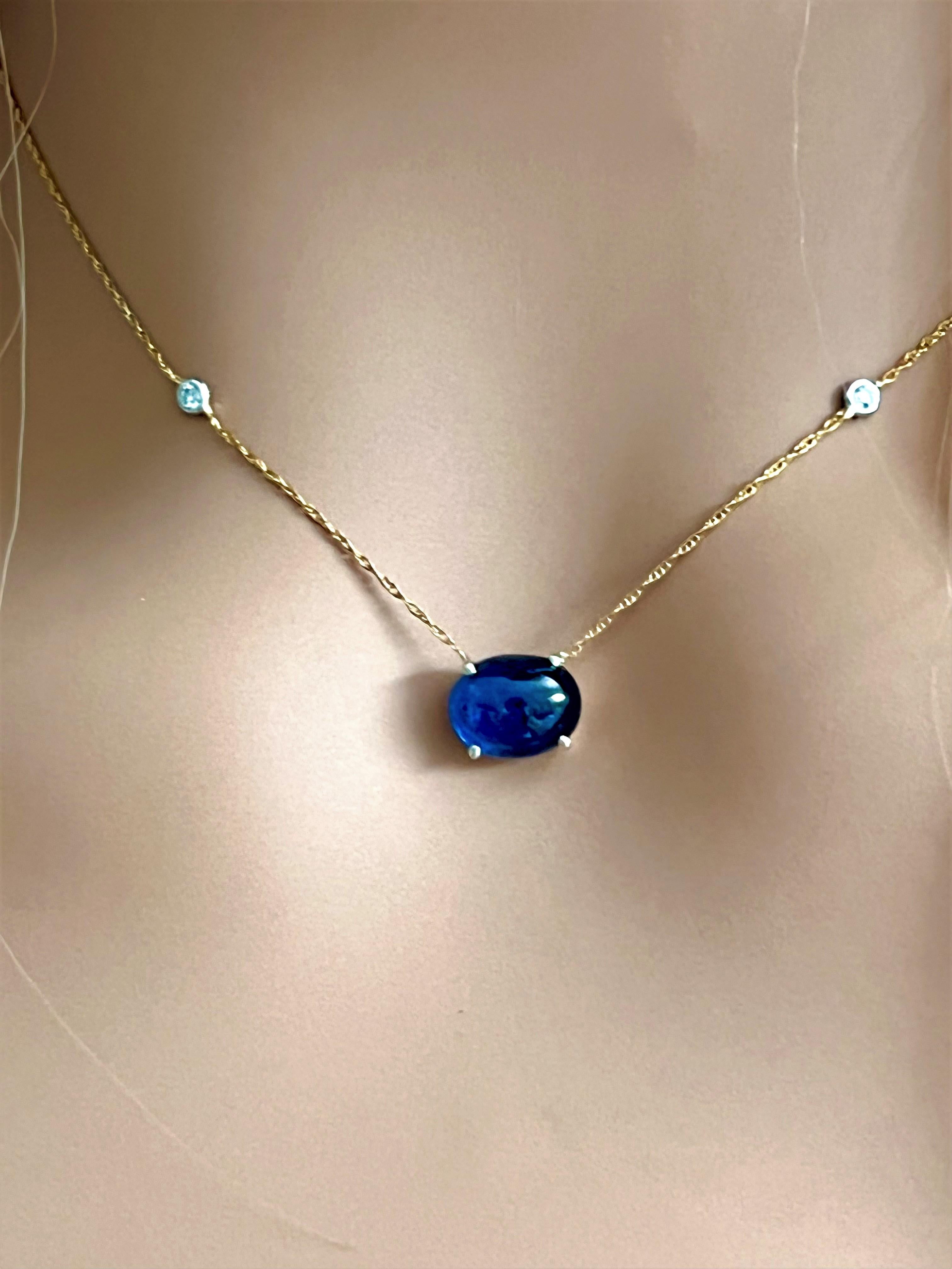 Contemporary Cabochon Sapphire and Diamonds Set in Bezel Gold Necklace Pendant