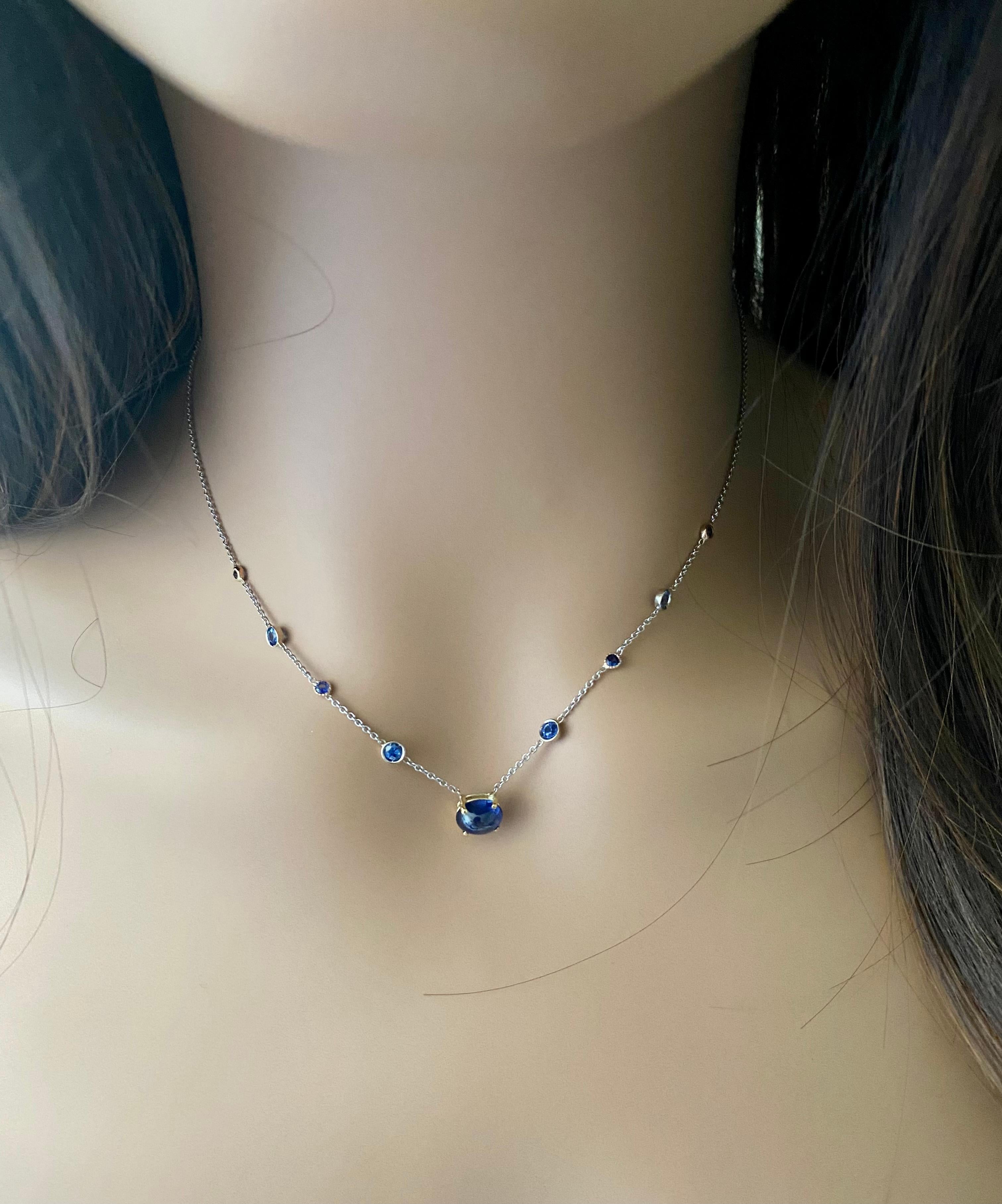 Oval Cut Cabochon Sapphire Round Sapphire 2.97 Carat Gold Necklace Pendant