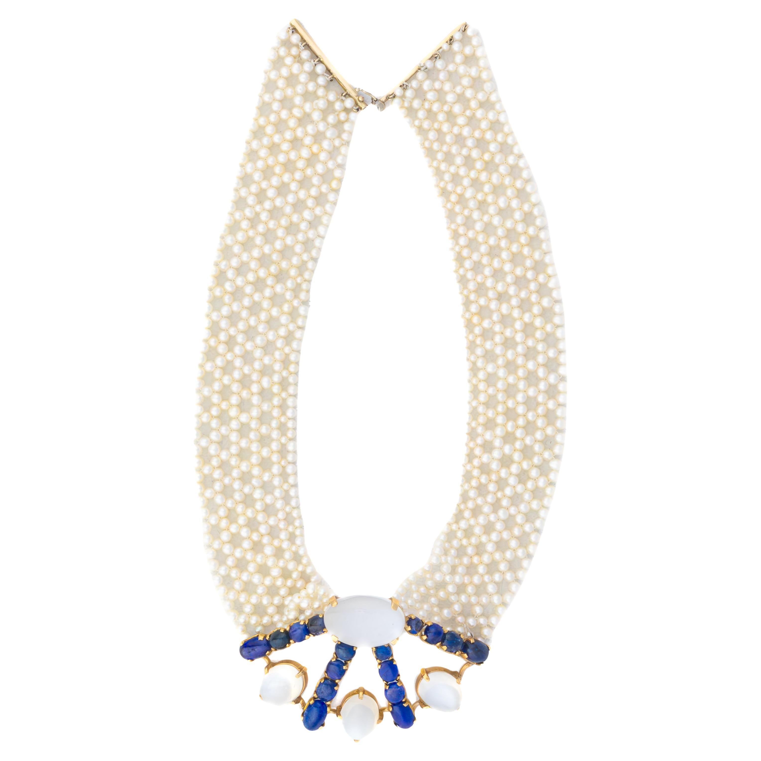 Choker mit Cabochon-Saphir, Mondstein und mehrstrangigen Perlen