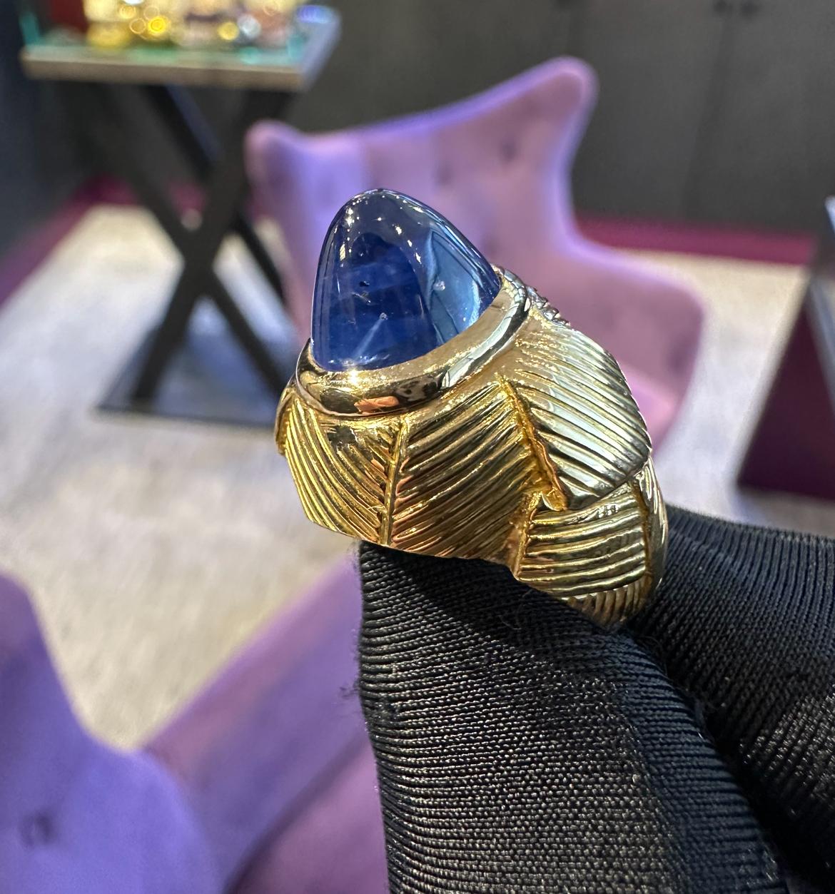 Cabochon Sapphire Ring For Sale 1