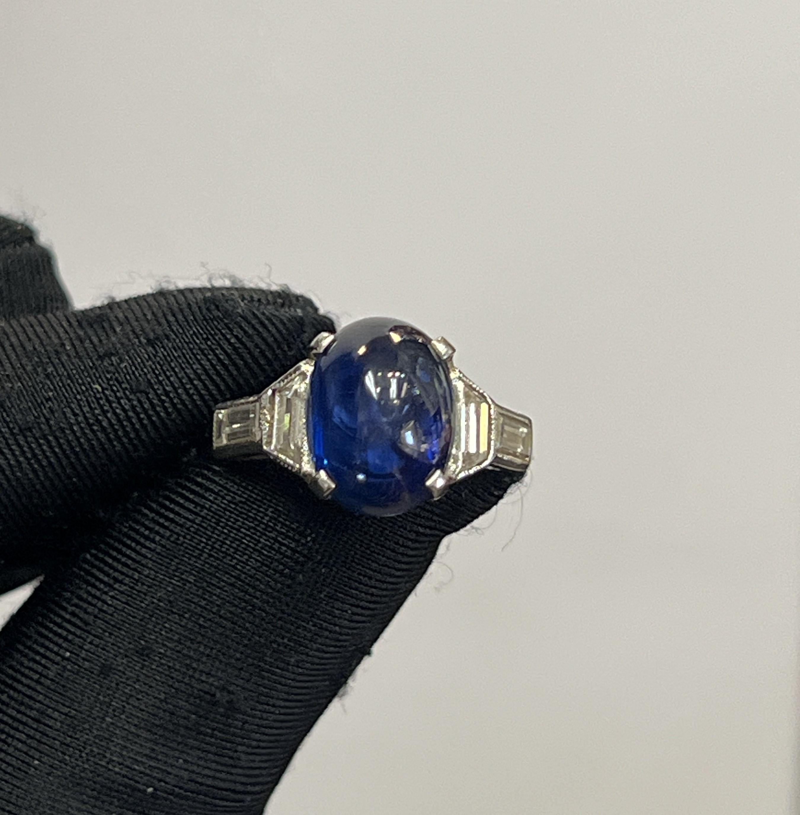 Women's or Men's Cabochon Sapphire Ring For Sale