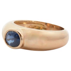 Cabochon sapphire ring in 18k yellow gold