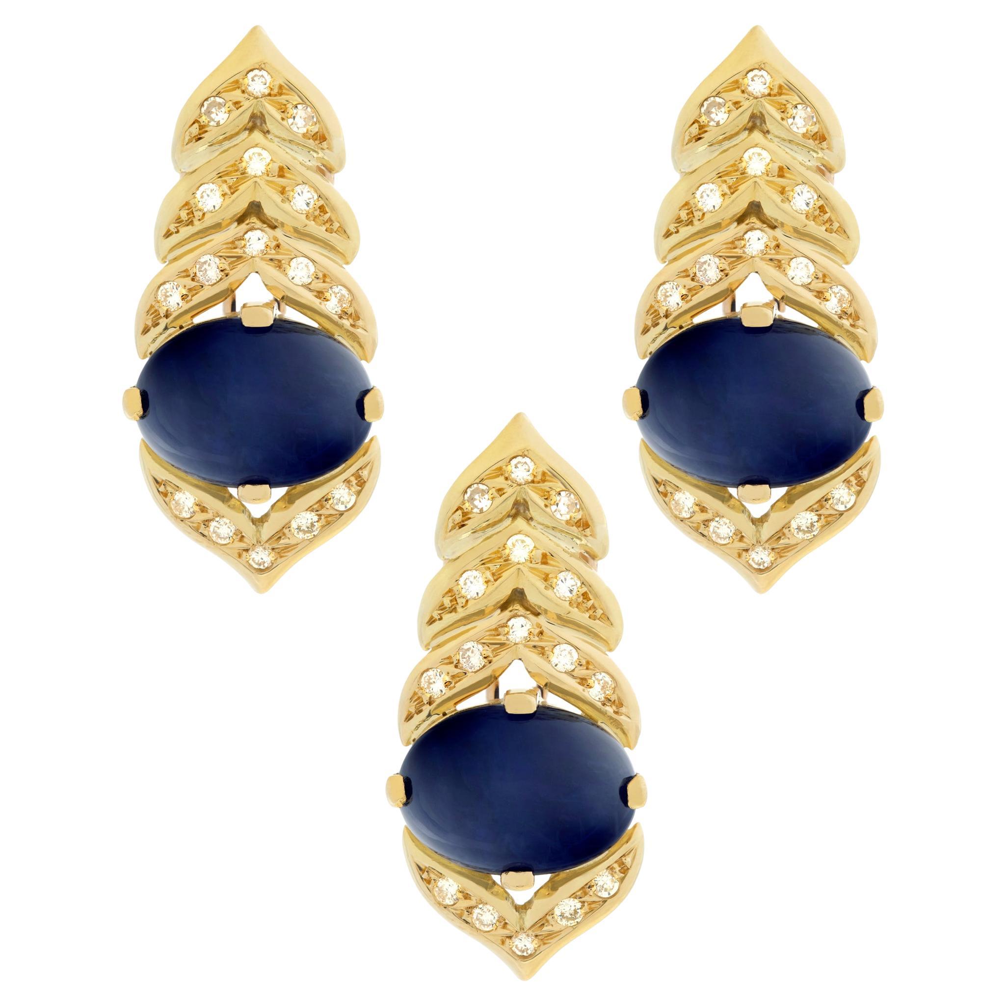 Cabochon Sapphire & Round Cut Diamonds 3 Pieces 18k Gold Pendant & Earrings