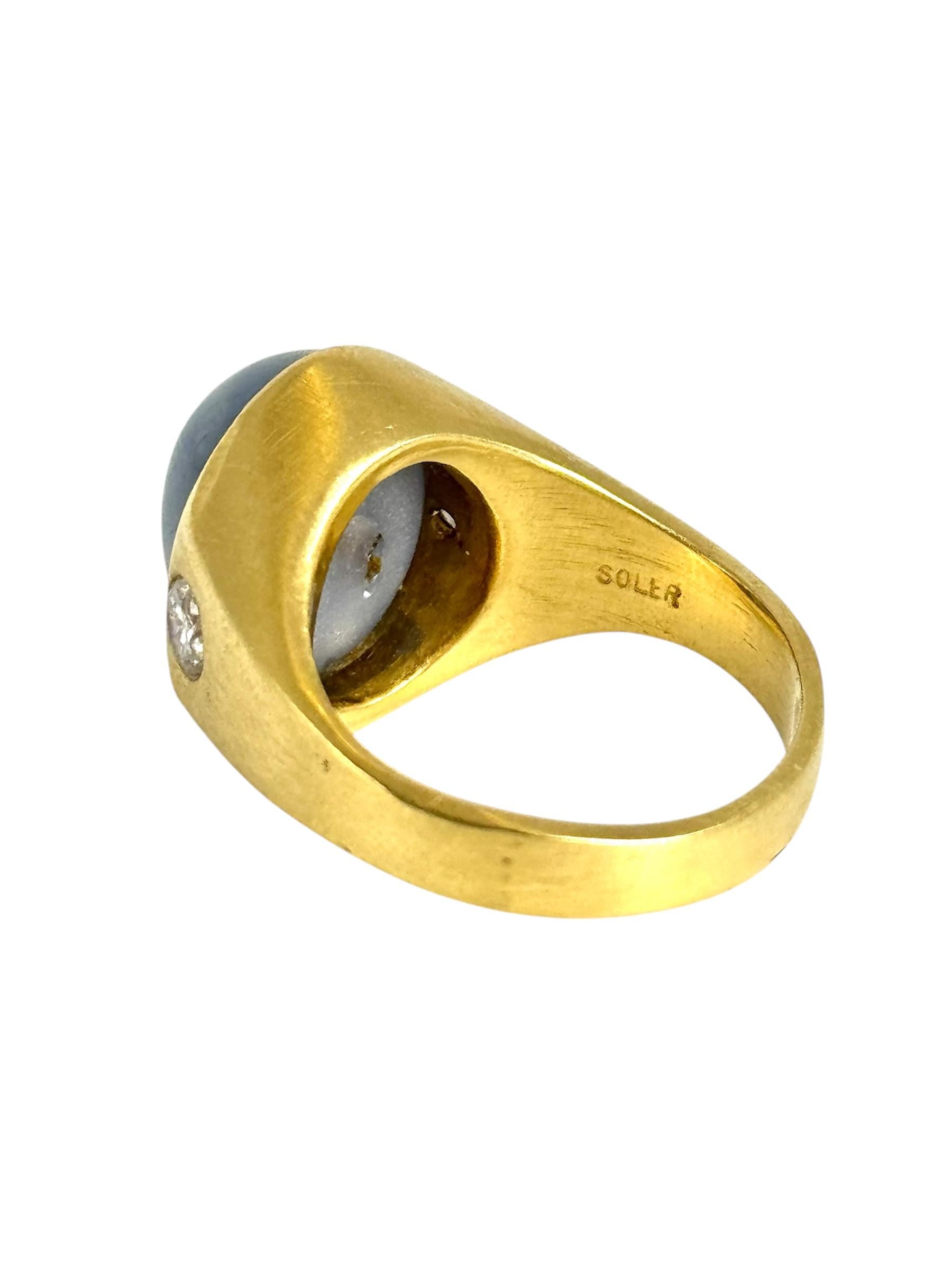 18K Yellow Gold Cabochon Star Sapphire and Diamond Ring For Sale 2