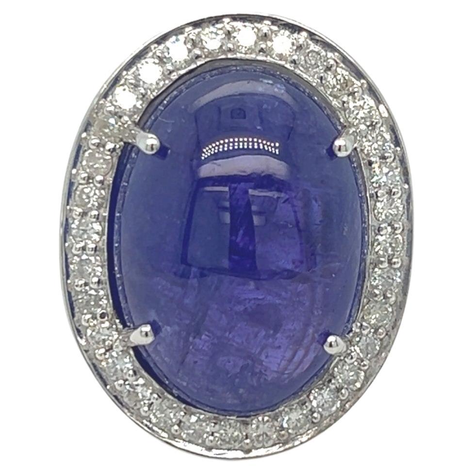Bague cocktail en tanzanite cabochon et diamant