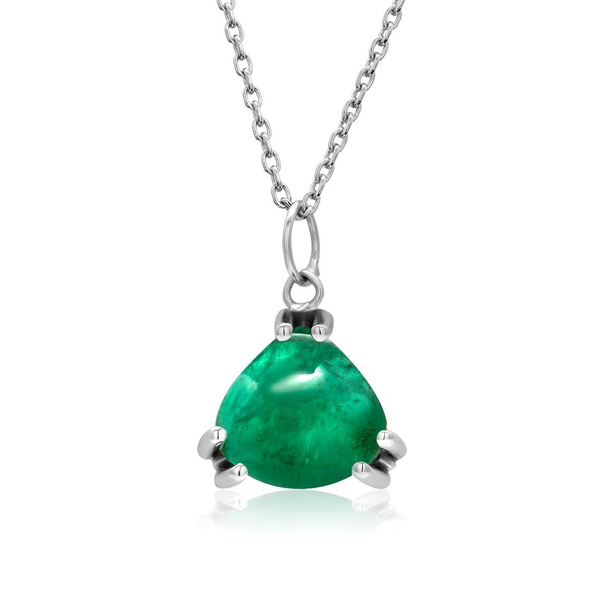Cabochon Trillion Shaped Natural Colombian Emerald White Gold Drop Necklace In New Condition In New York, NY