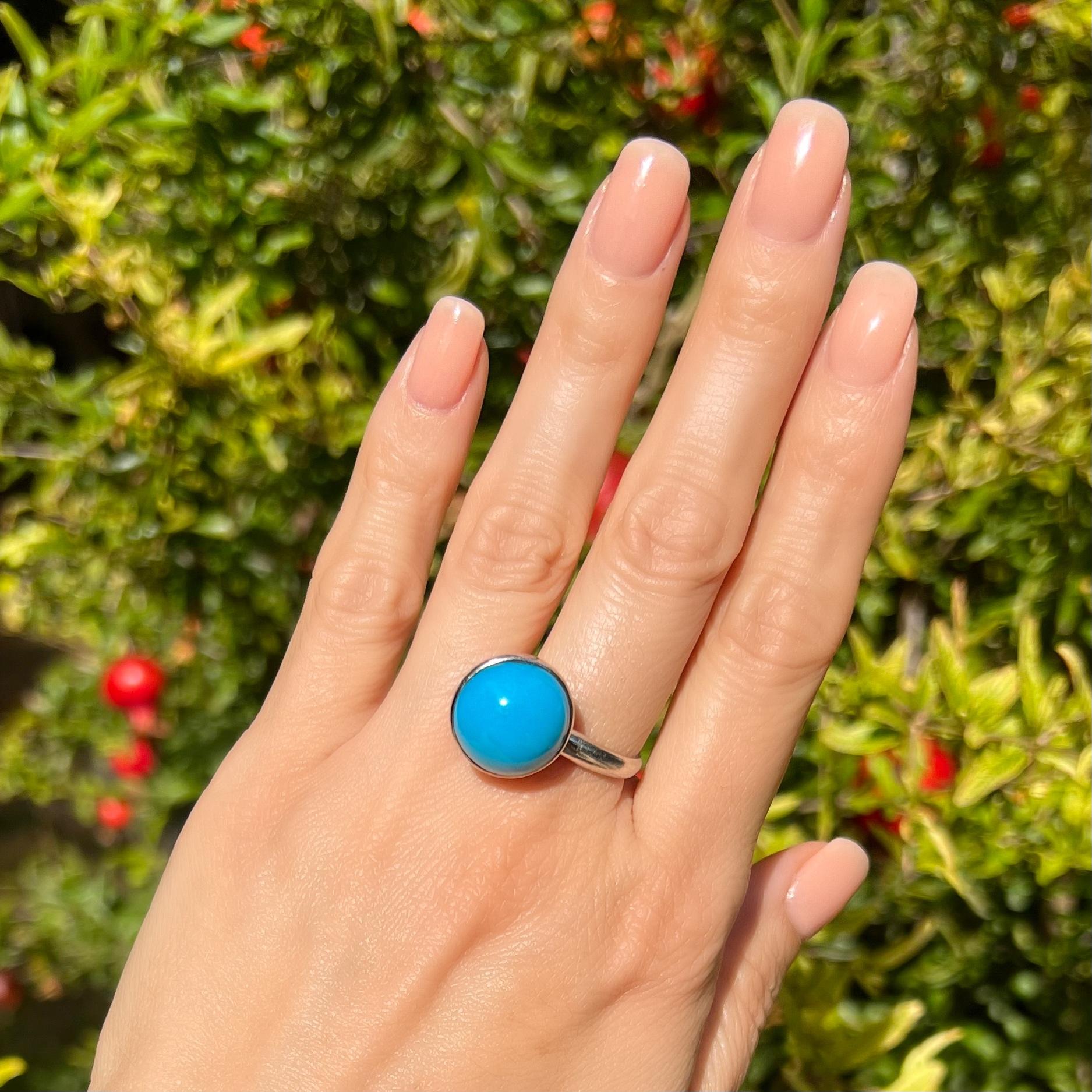 Modern Cabochon Turquoise and Diamond Gold Cocktail Ring For Sale