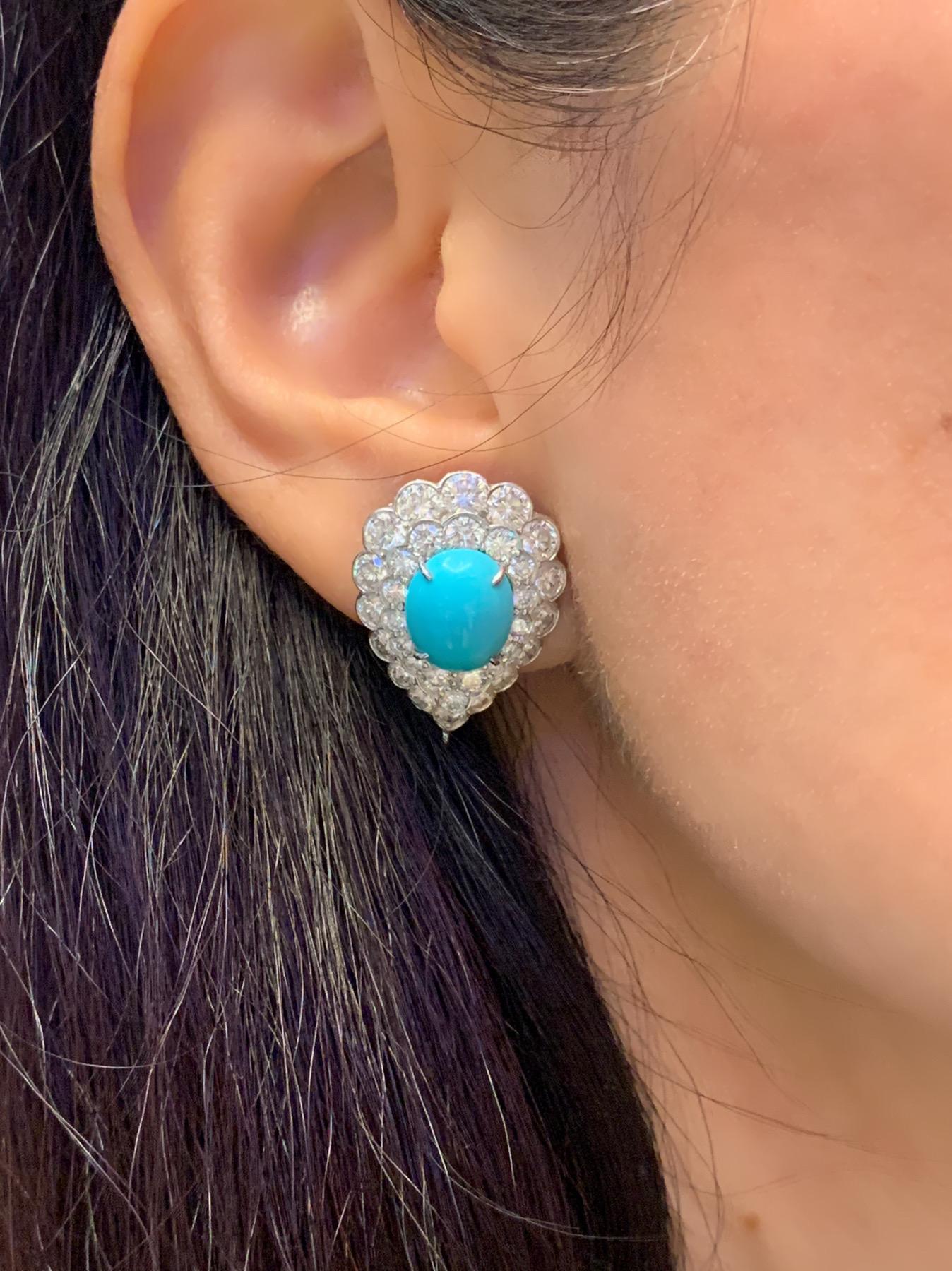 Van Cleef & Arpels Cabochon Turquoise Diamond Earrings, circa 1960s In Good Condition For Sale In New York, NY