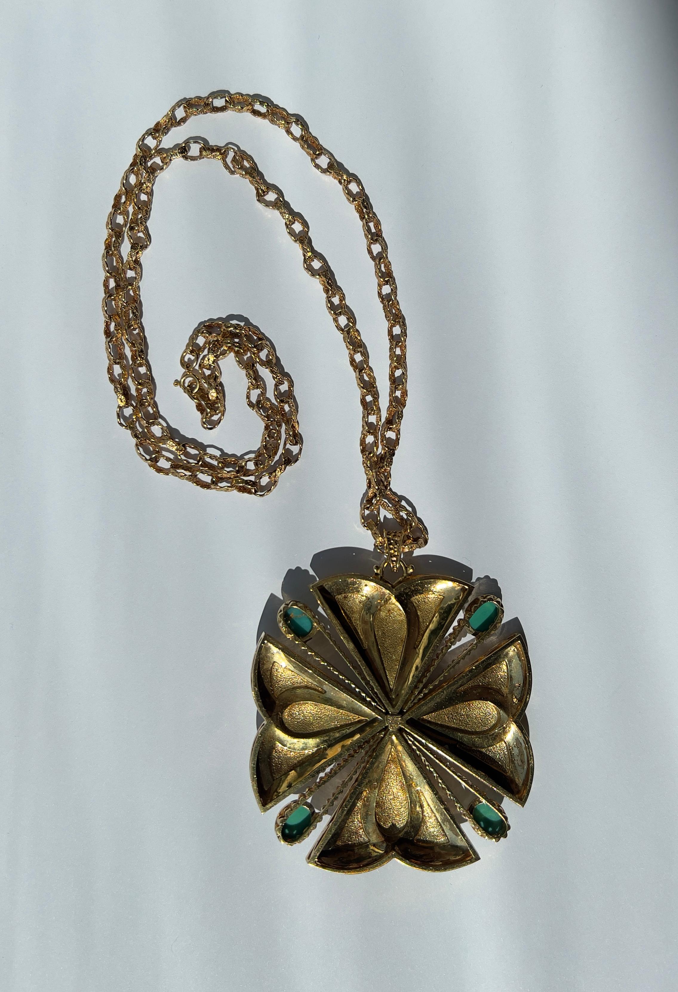 Ciondolo e catena in turchese cabochon anni '70 In condizioni buone in vendita a PARIS, FR