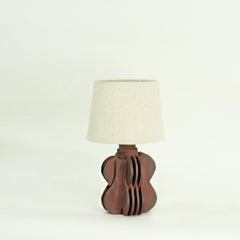 Cabosse" Terrakotta-Tischlampe von Design Frères